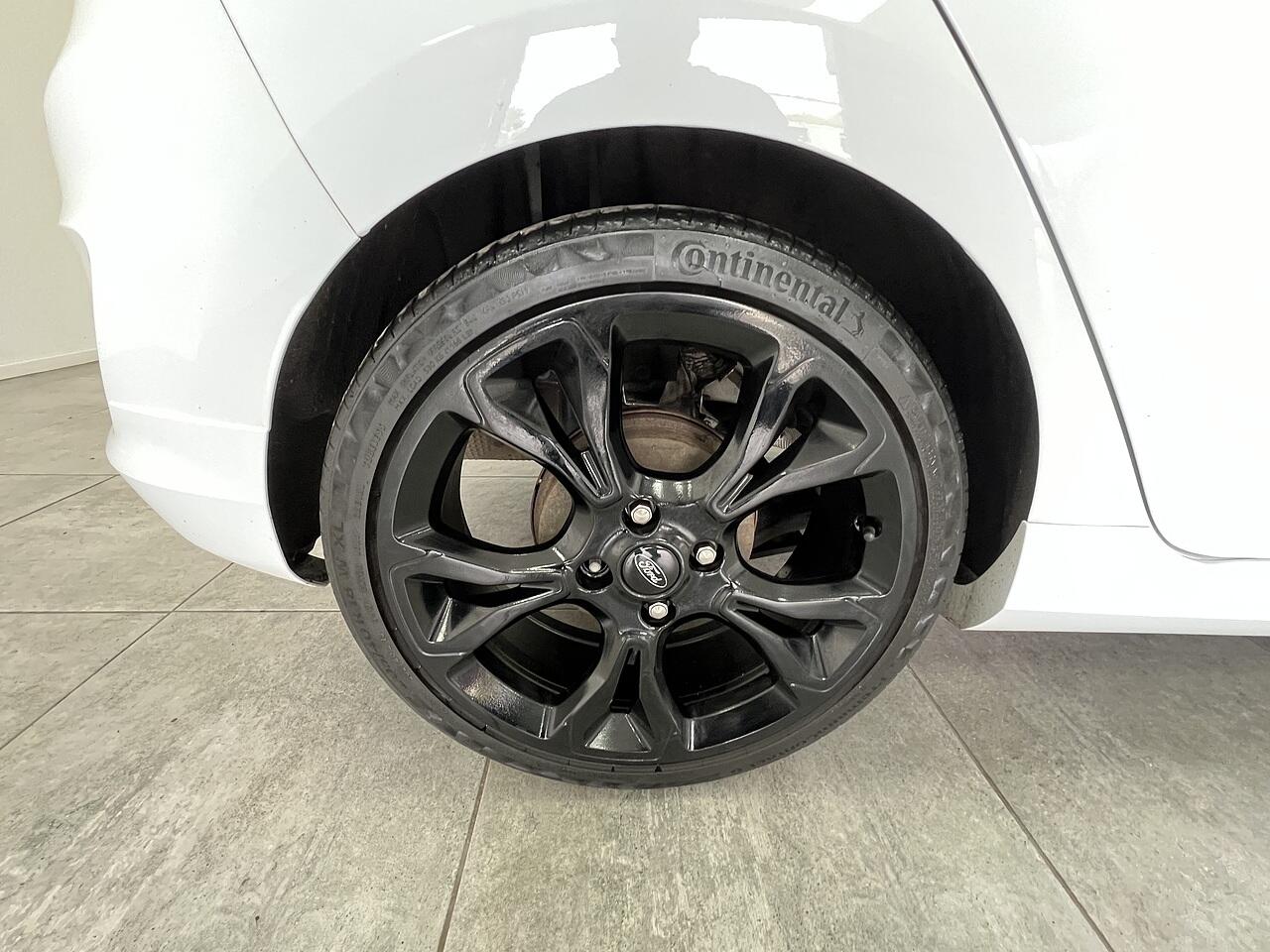 Ford Fiesta view 21