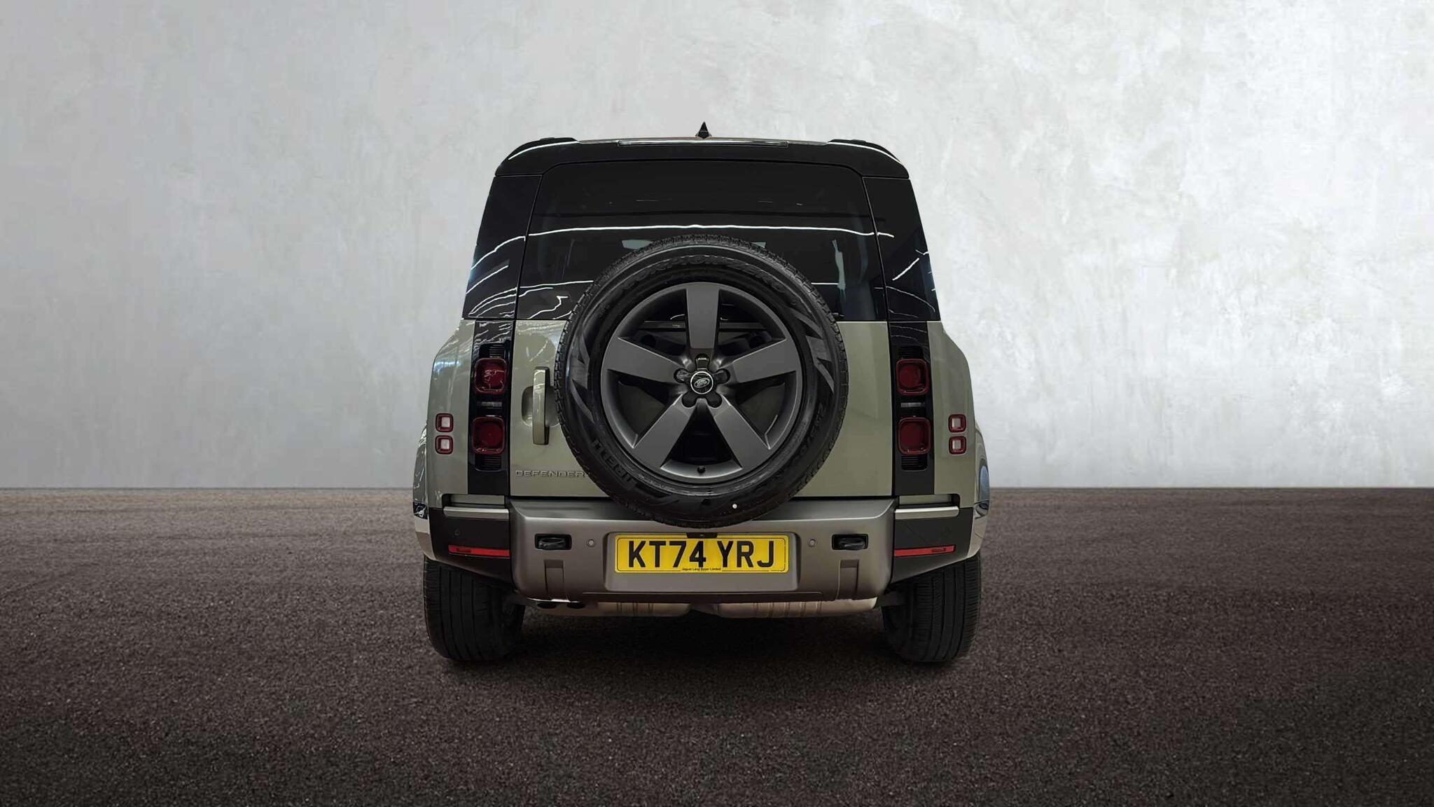 Land Rover Defender view 6