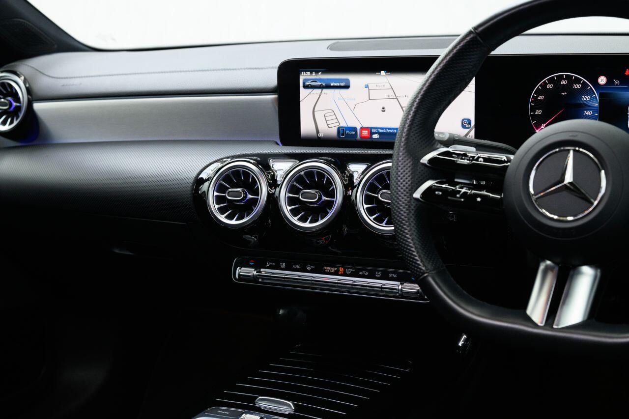 Mercedes-Benz CLA view 36