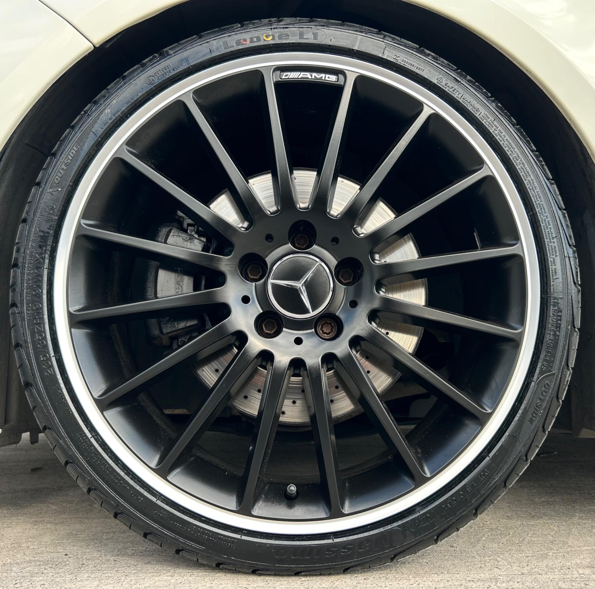 Mercedes-Benz Cla view 2