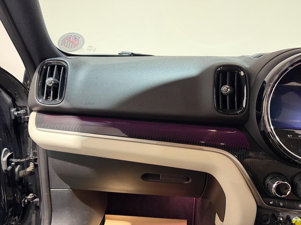Mini Countryman view 14