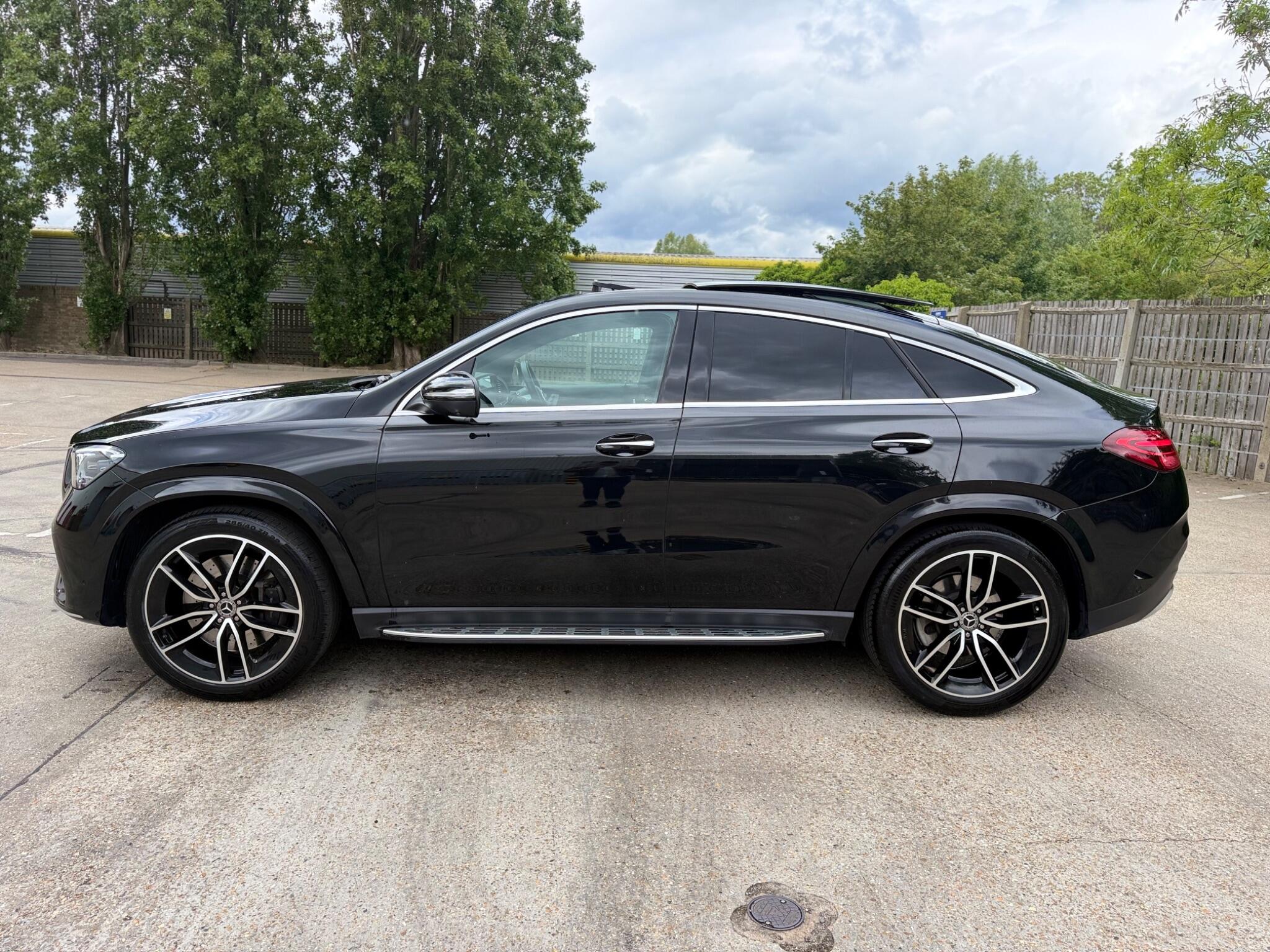 Mercedes-Benz GLE view 16