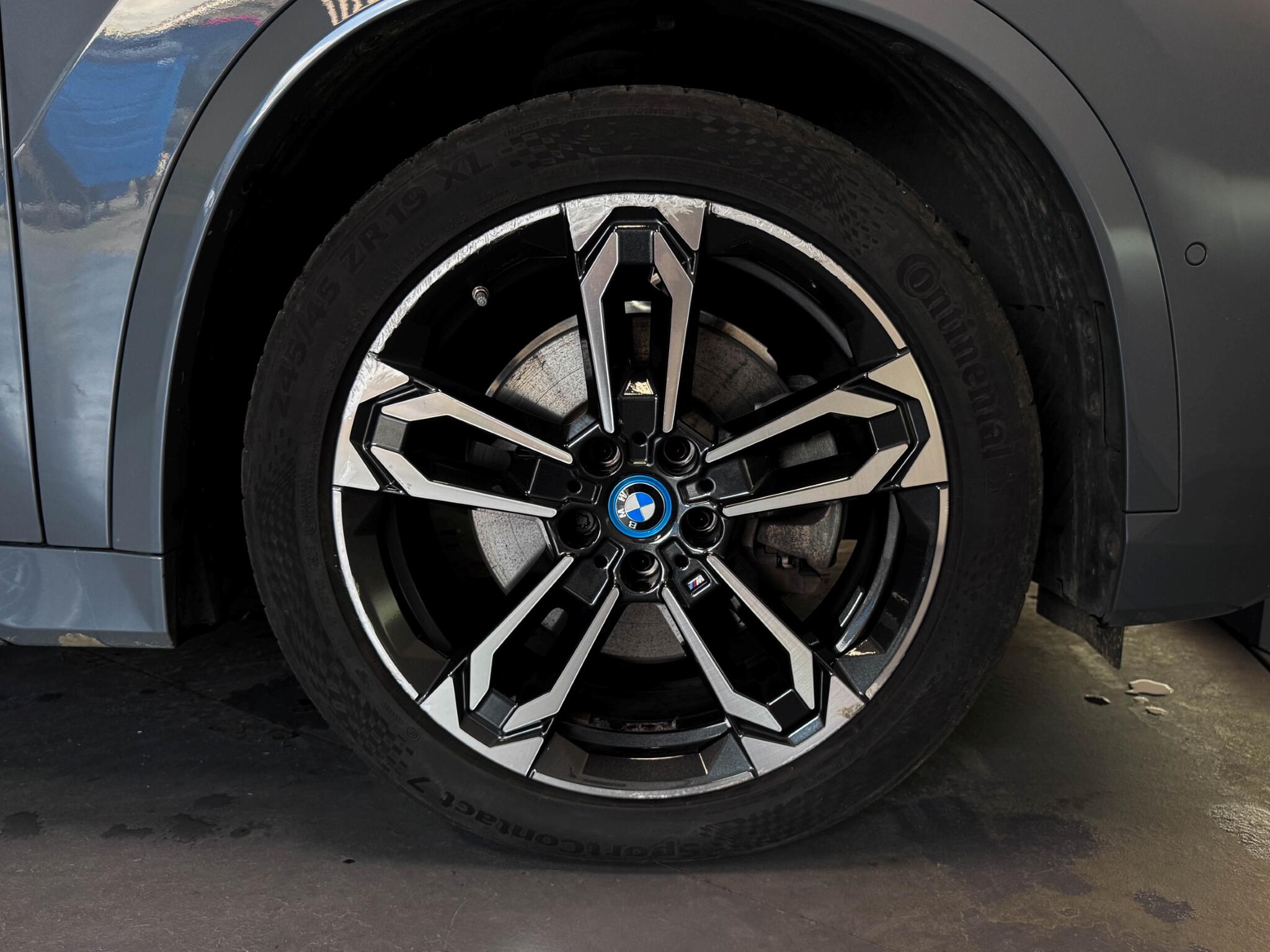 BMW Ix1 view 67