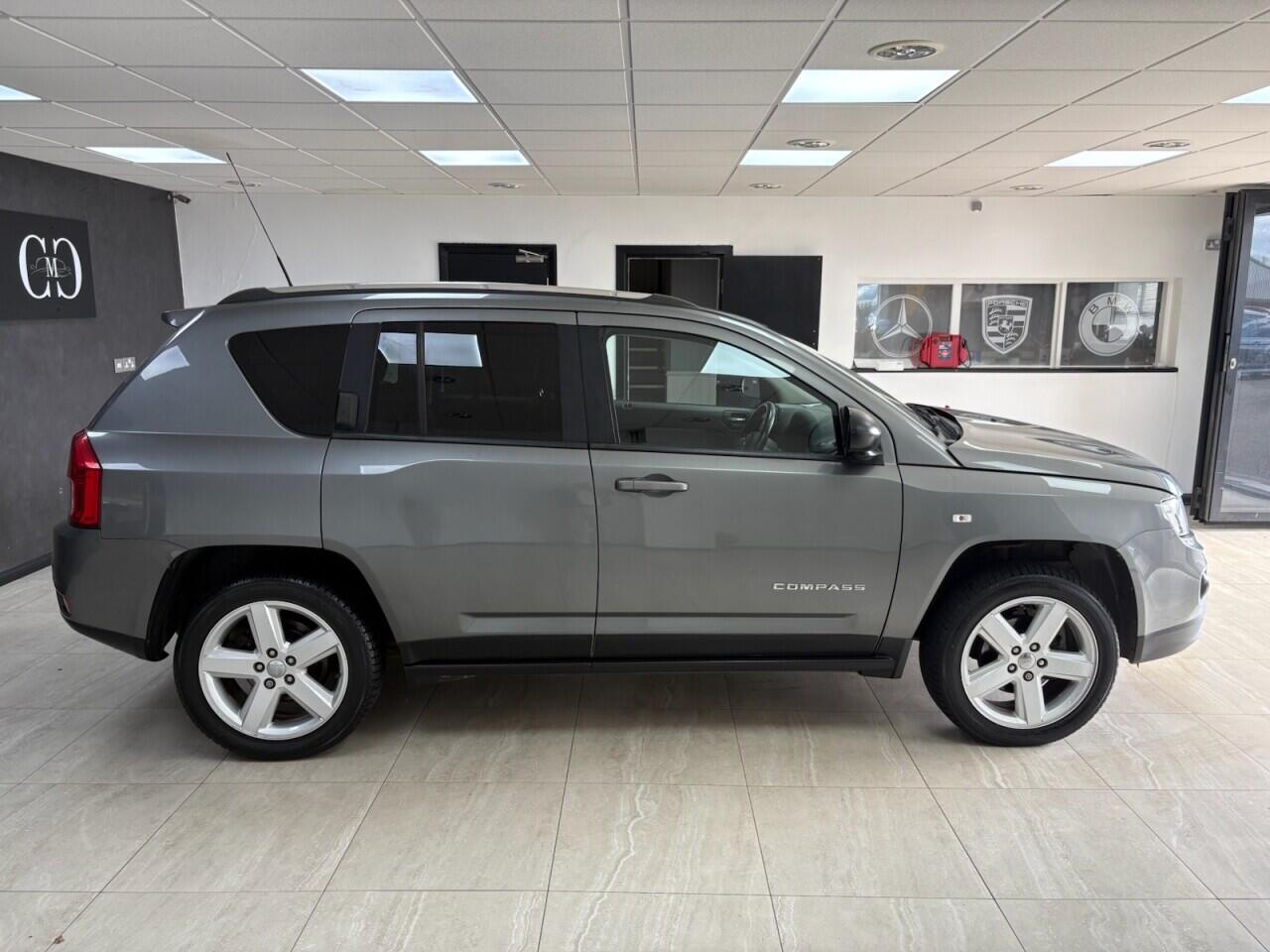 Jeep Compass view 2
