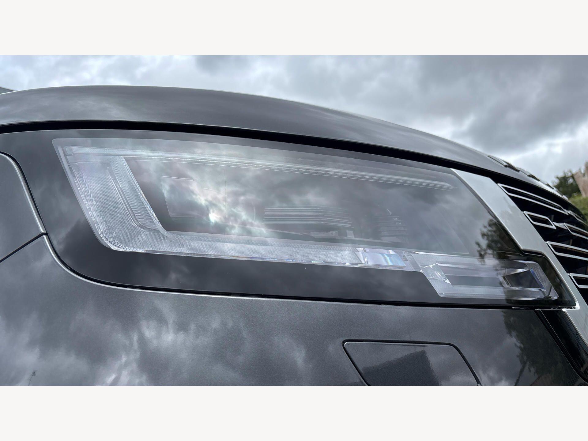 Land Rover Range Rover view 21