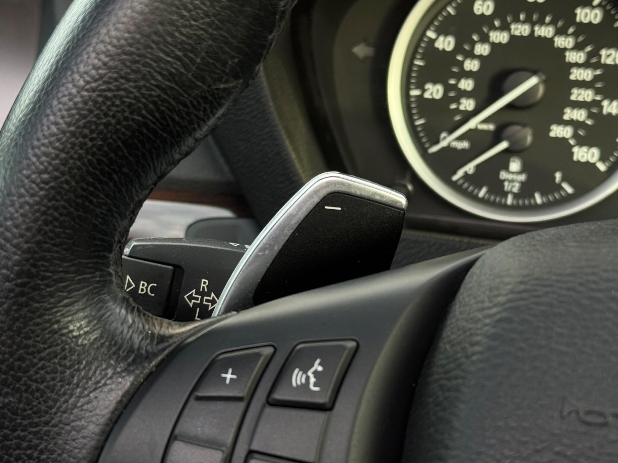 BMW X6 view 35
