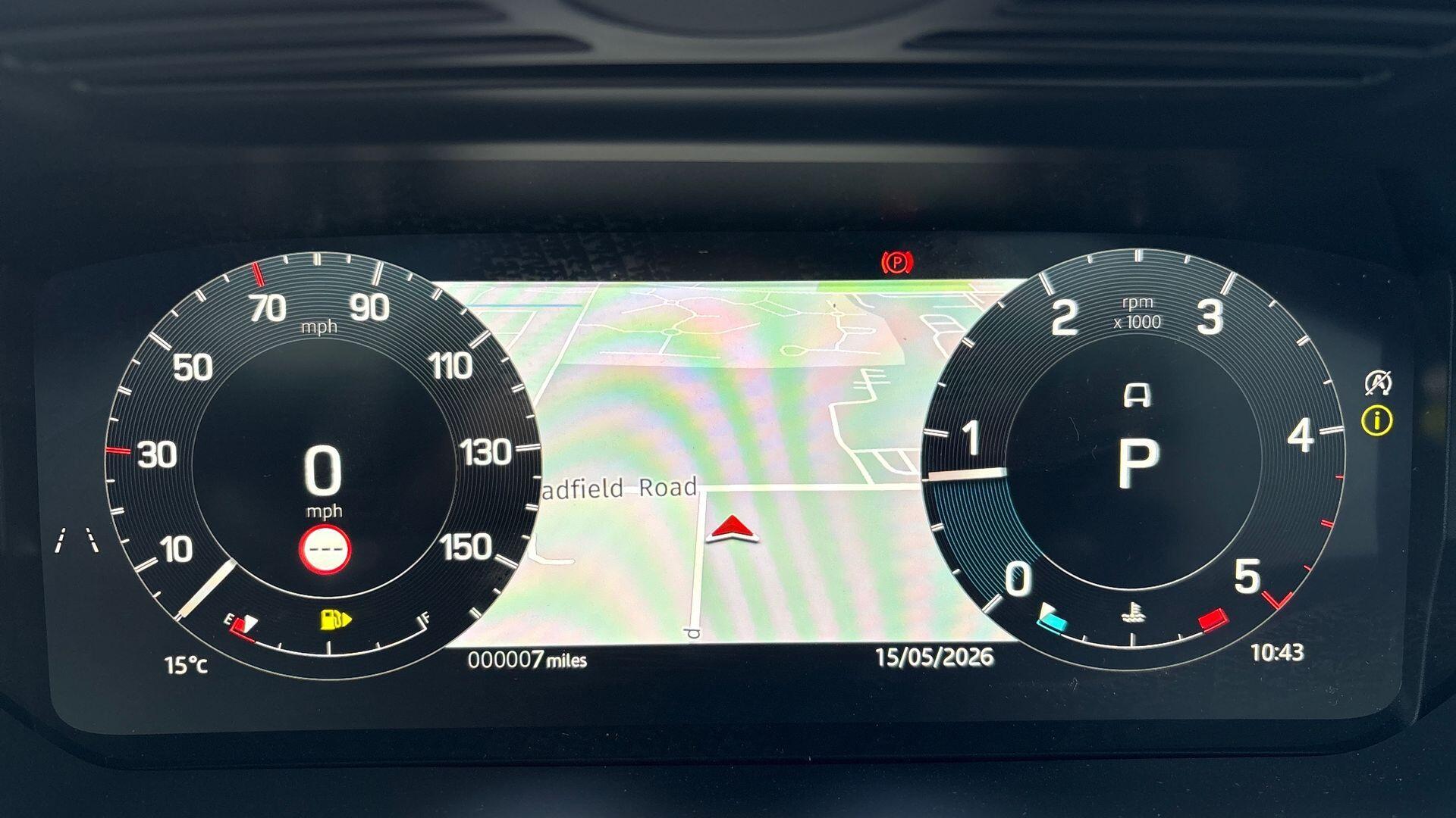 Land Rover Discovery Sport view 16