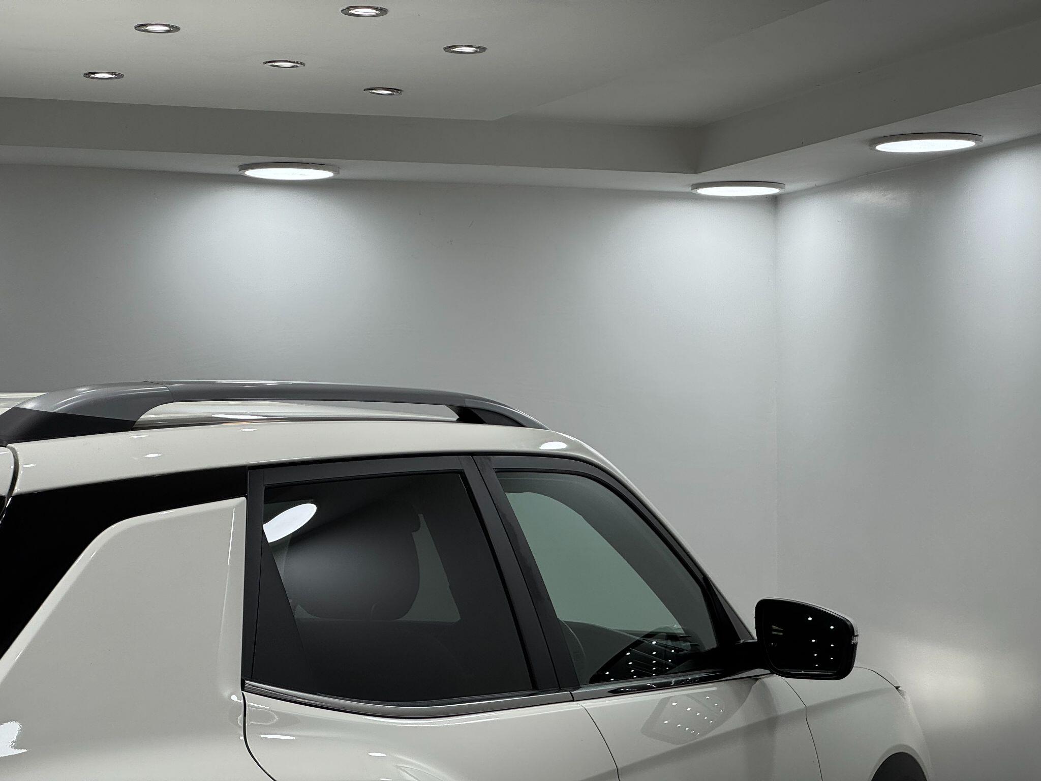 KGM Korando view 22