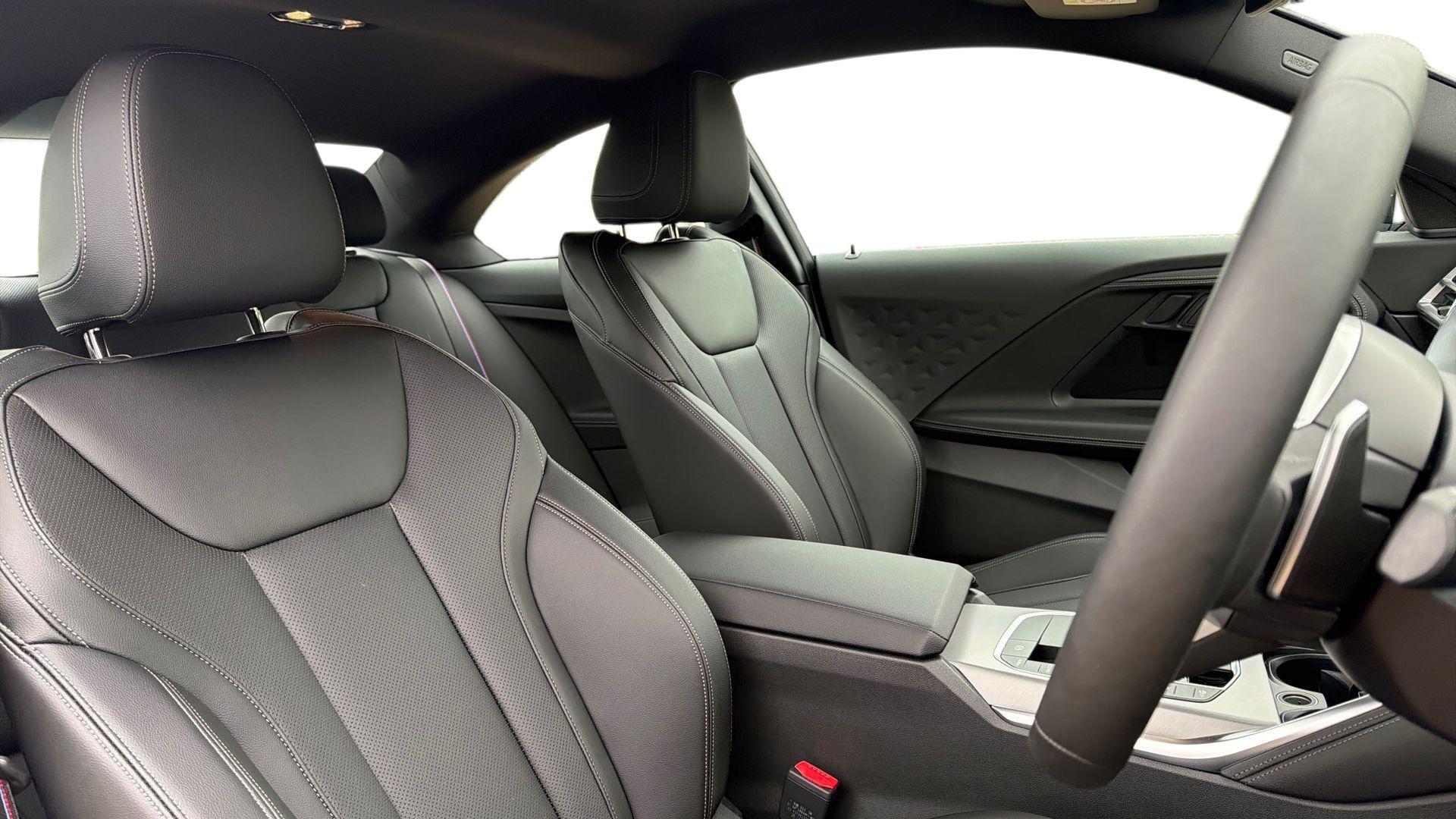 BMW 2 Series view 11