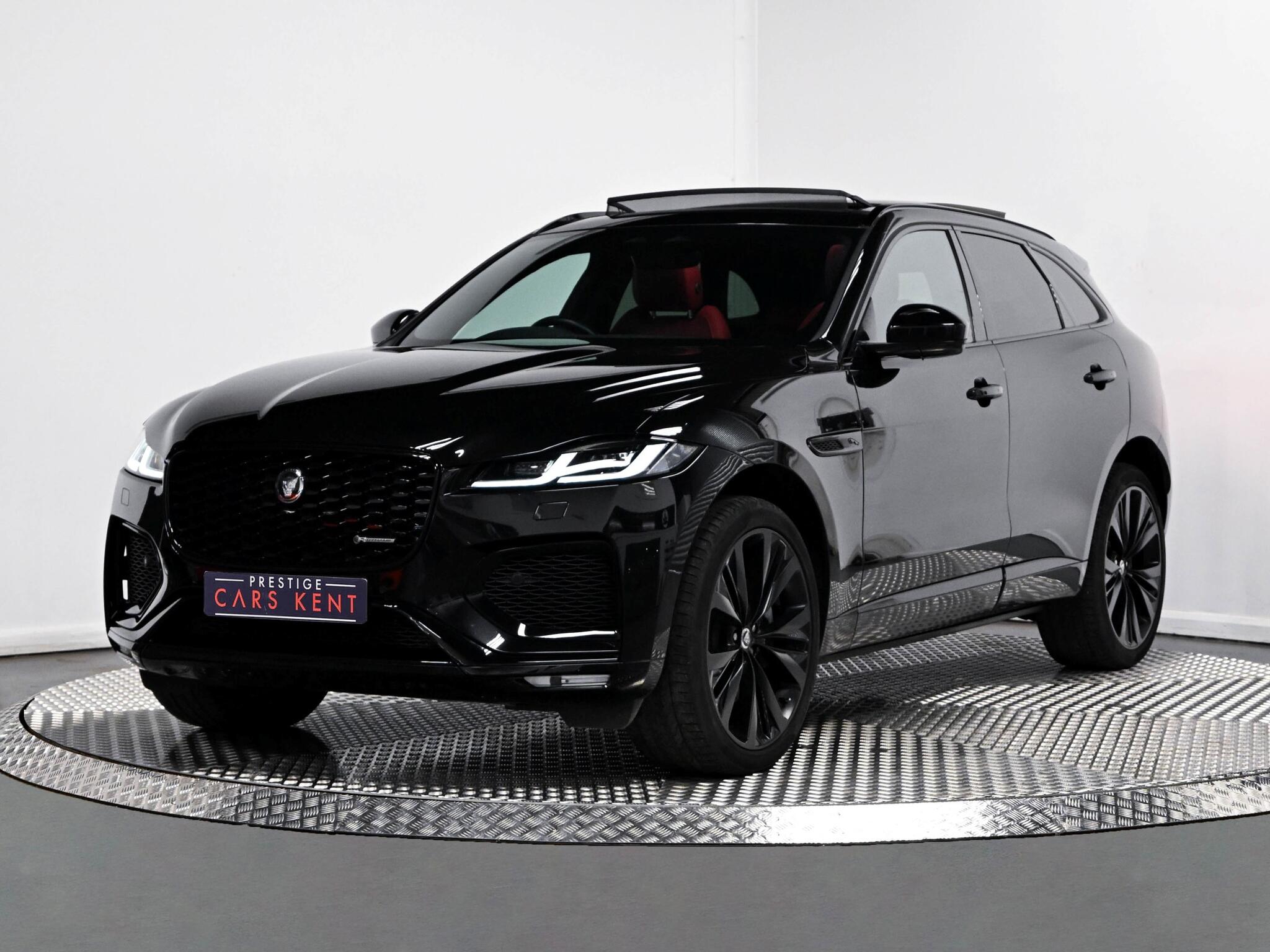 Jaguar F-Pace view 6
