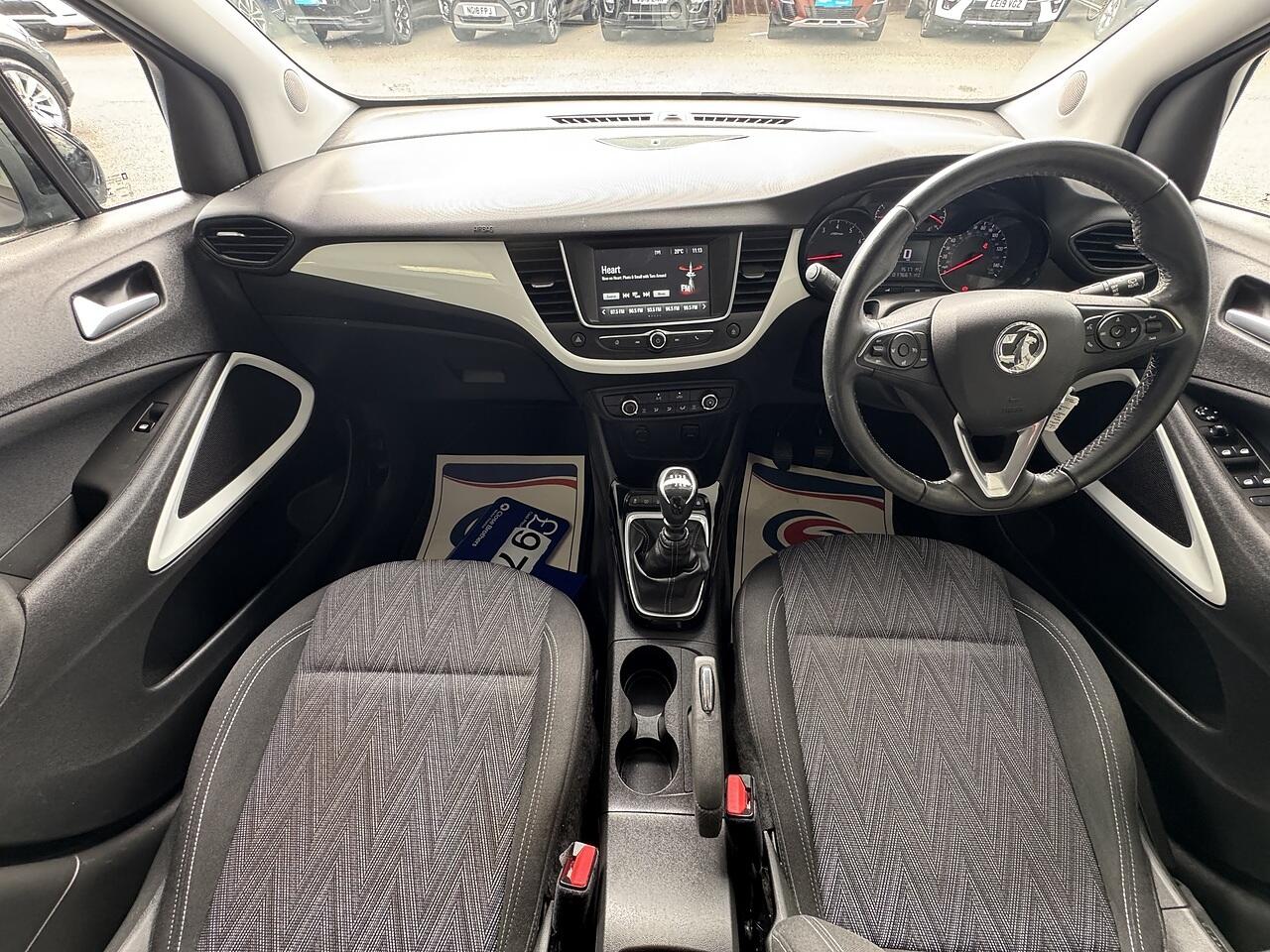 Vauxhall Crossland X view 15