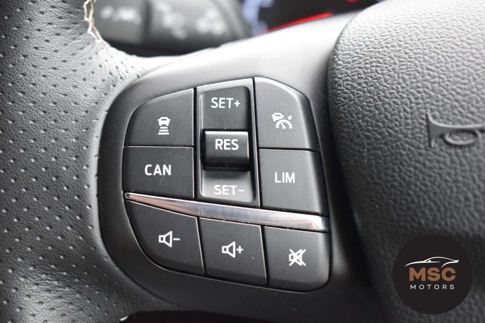 Ford Focus view 50
