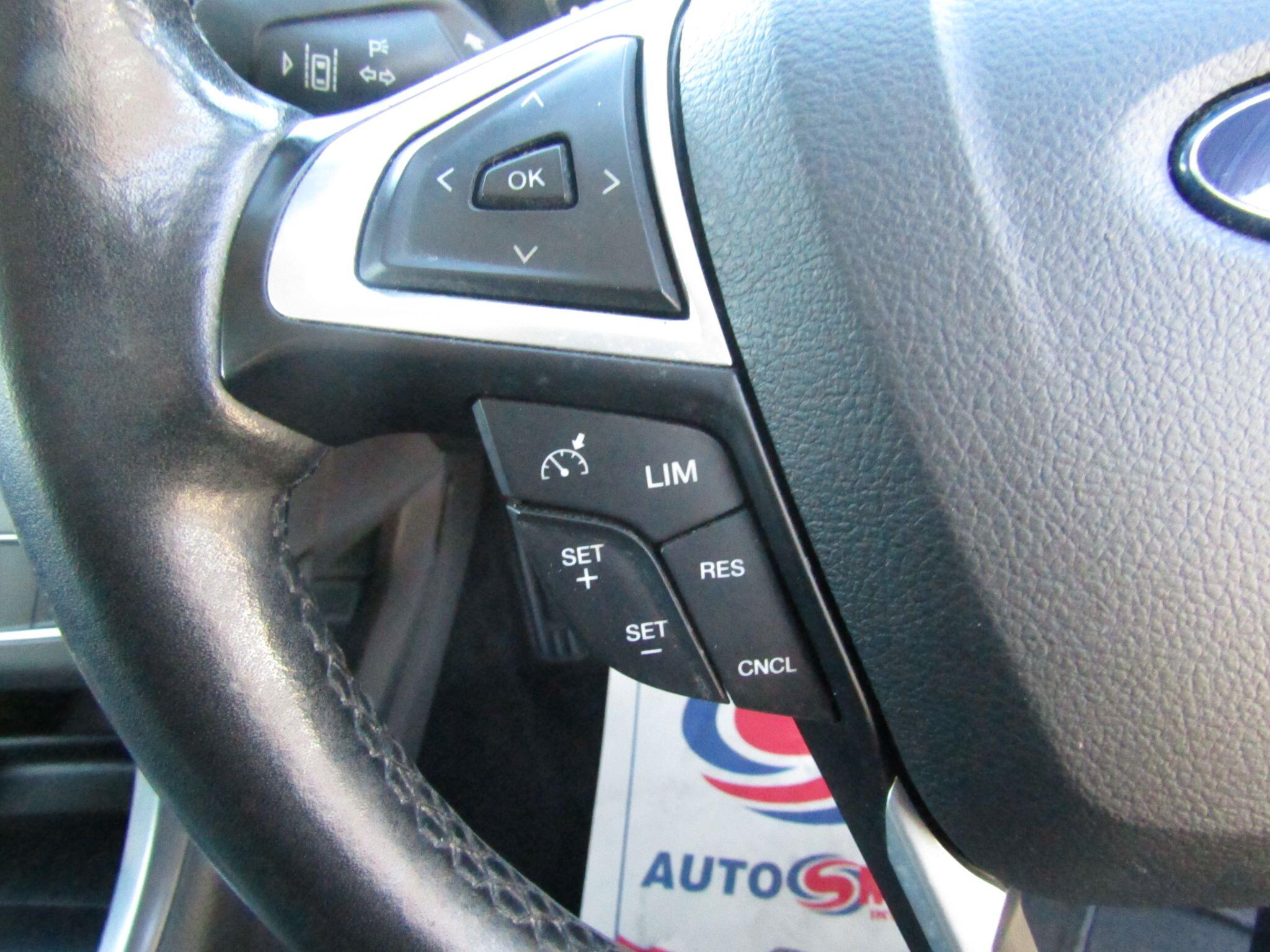 Ford Mondeo view 21