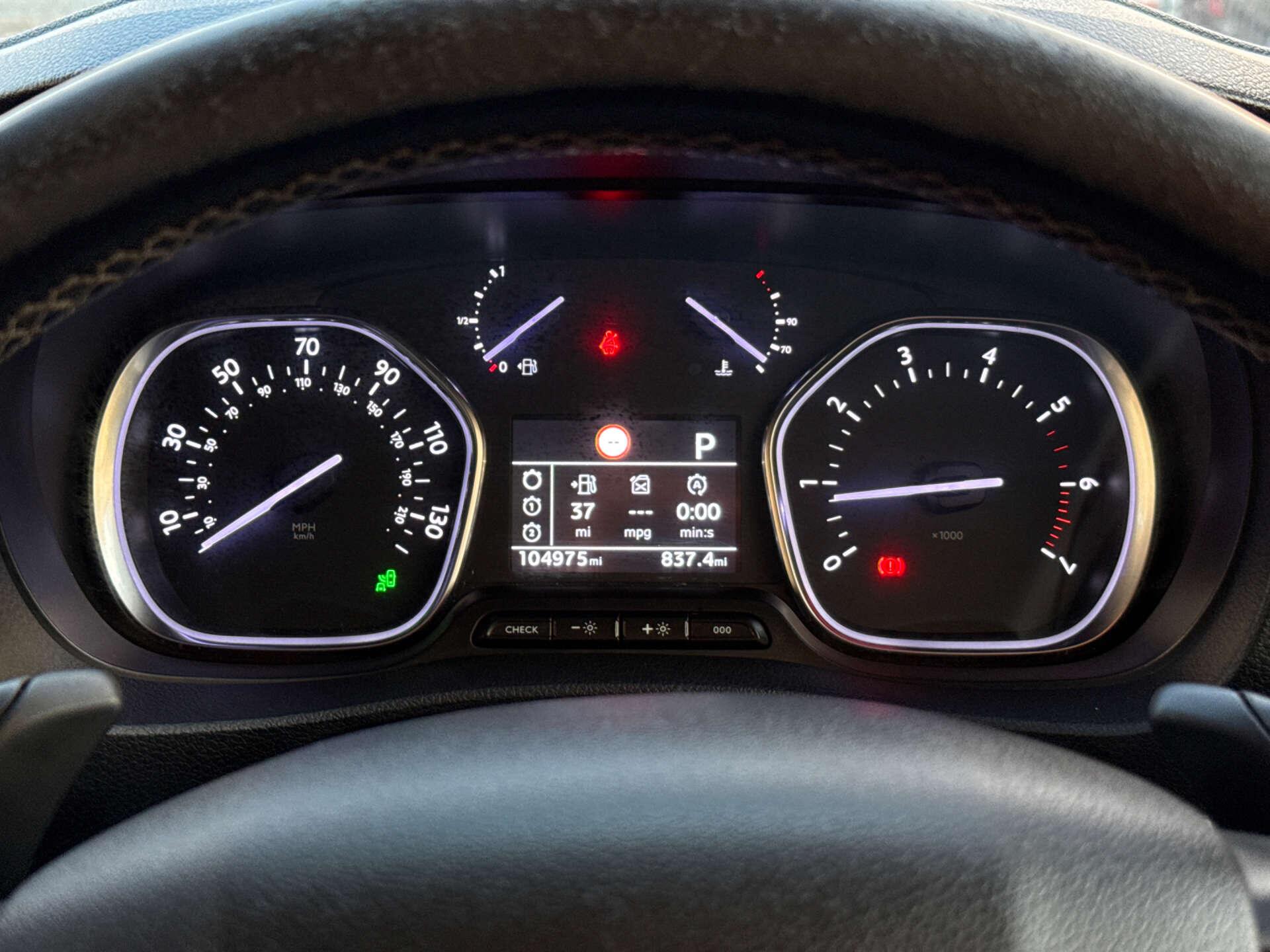Peugeot Traveller view 46