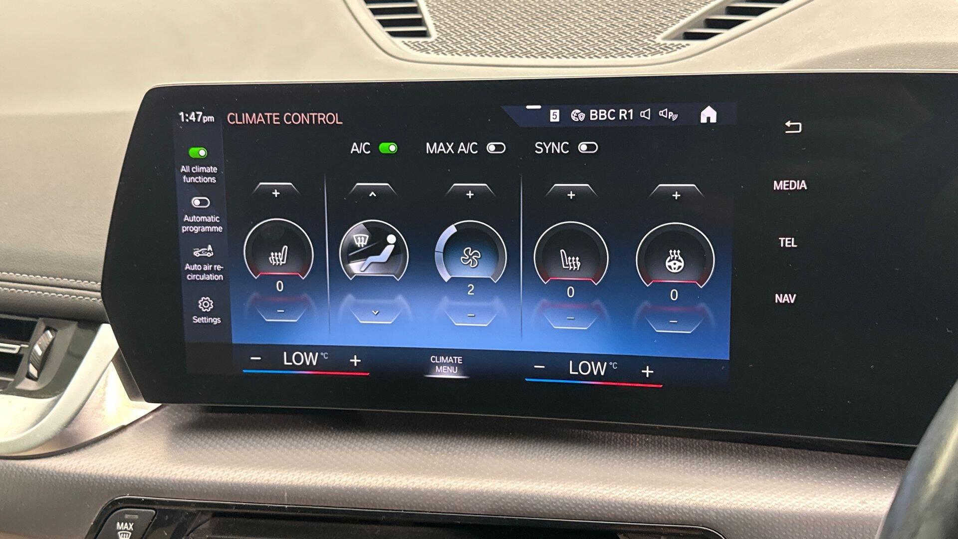 BMW Ix1 view 26