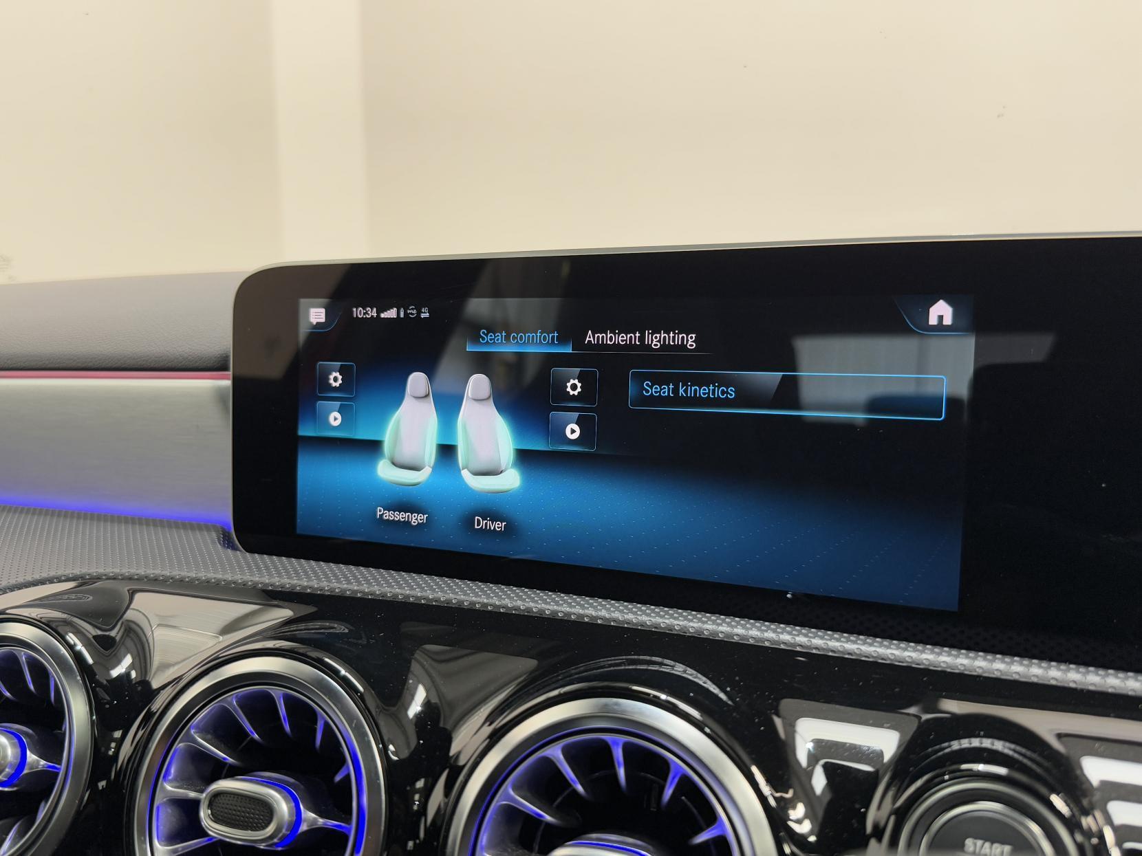 Mercedes-Benz A Class view 32