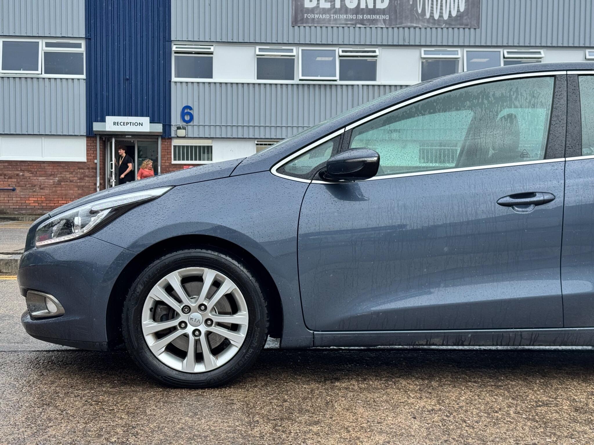 Kia Ceed view 10