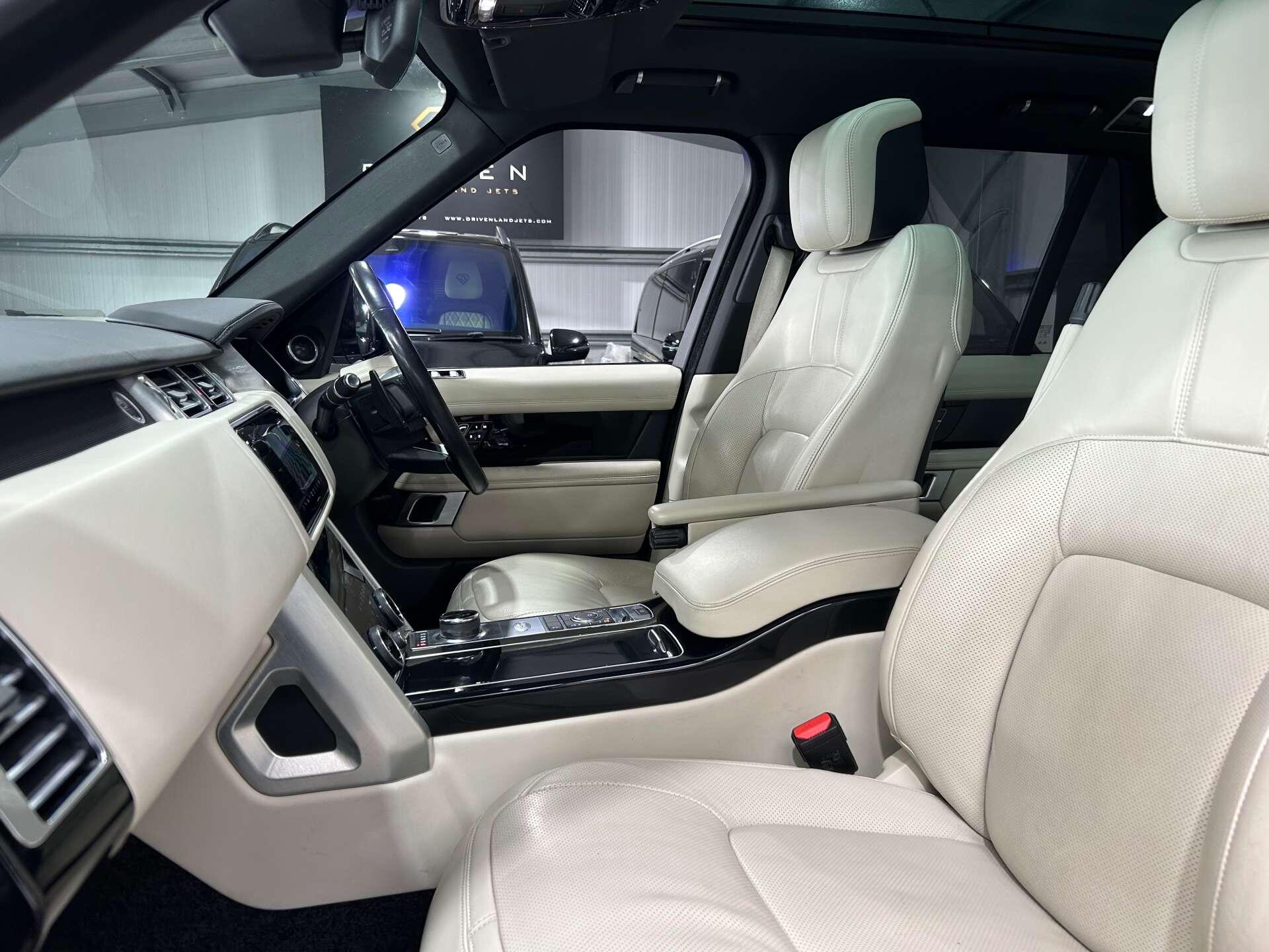 Land Rover Range Rover view 31