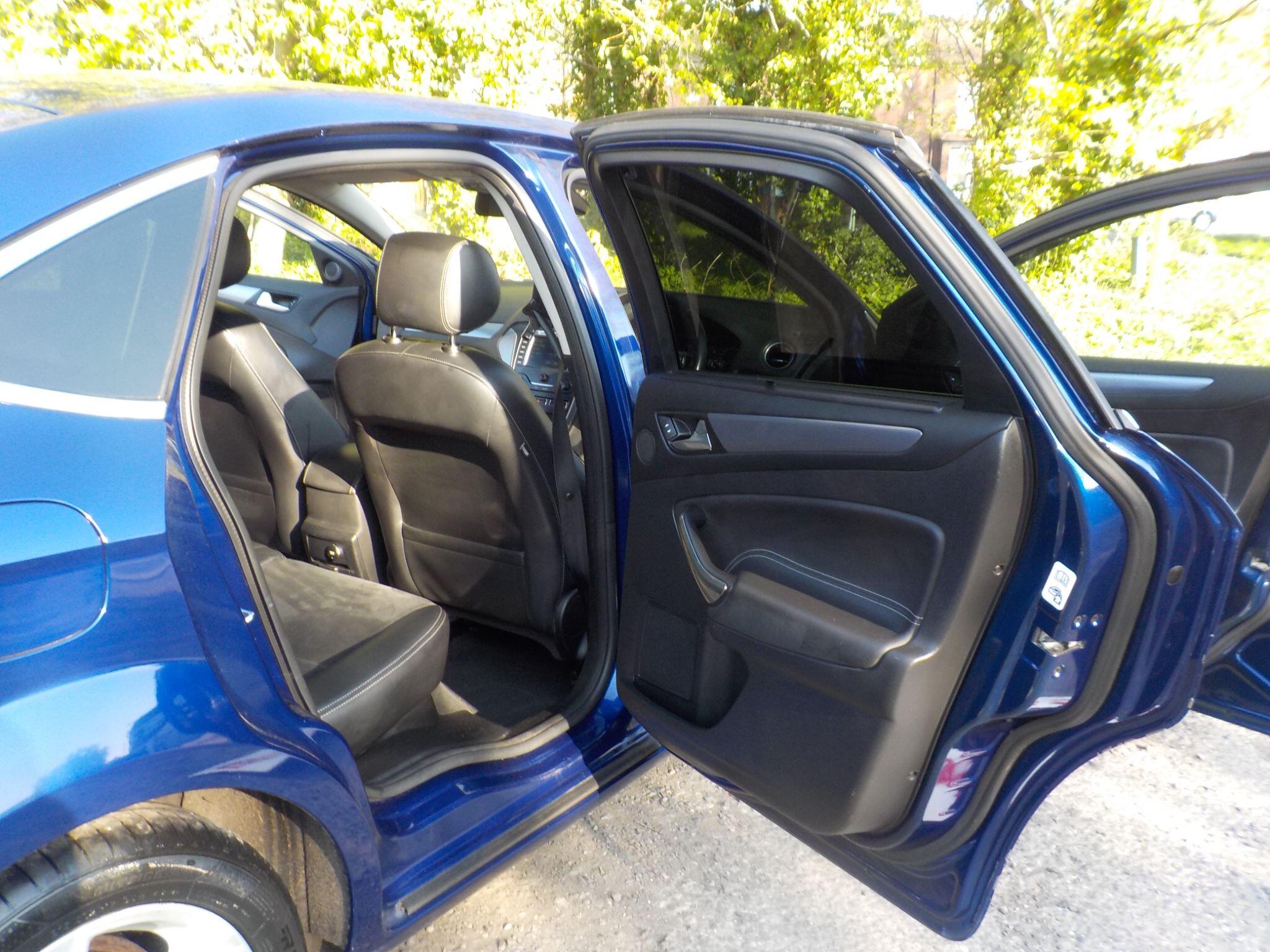 Ford Mondeo 2.0 TDCi Titanium X Business Edition Powershift Euro 5 5dr