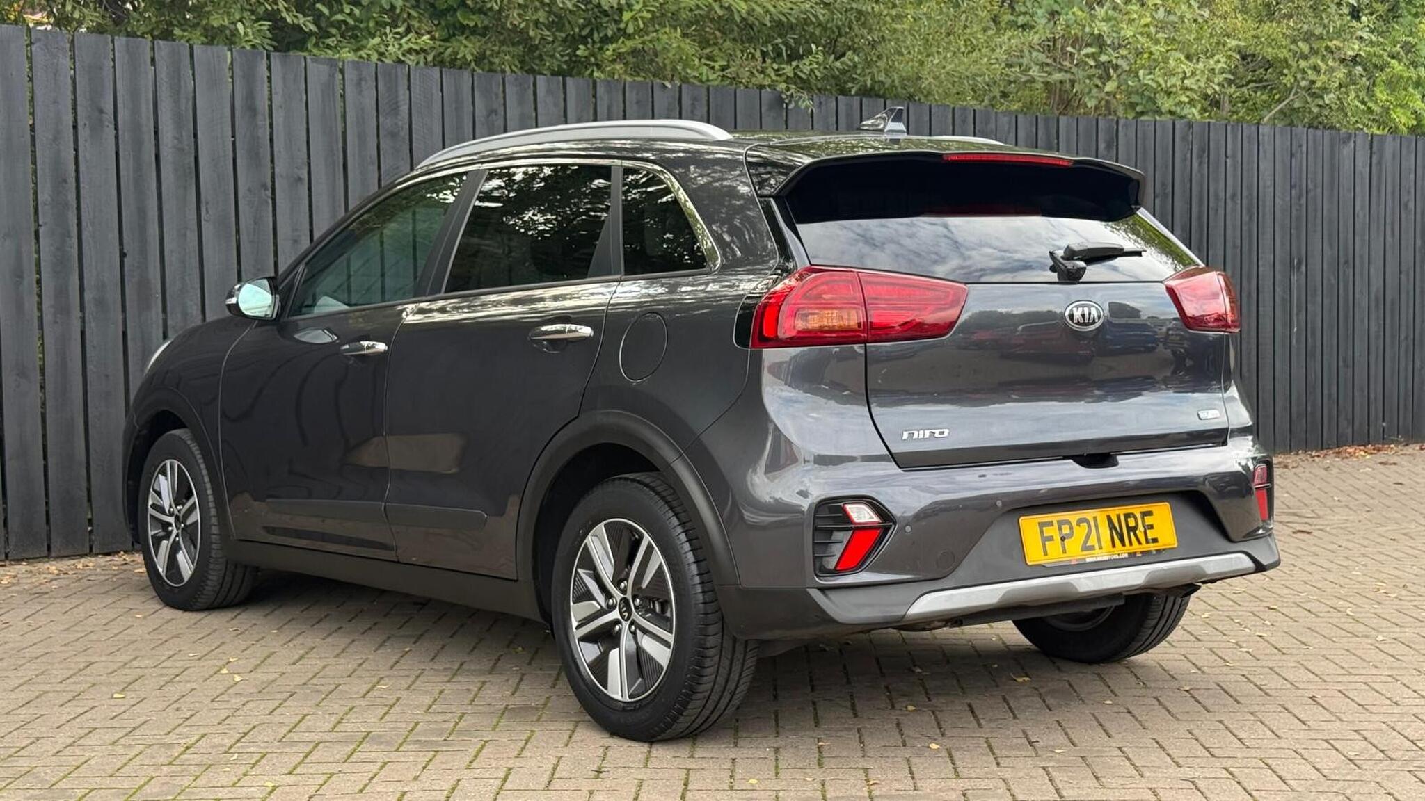 Kia Niro view 6