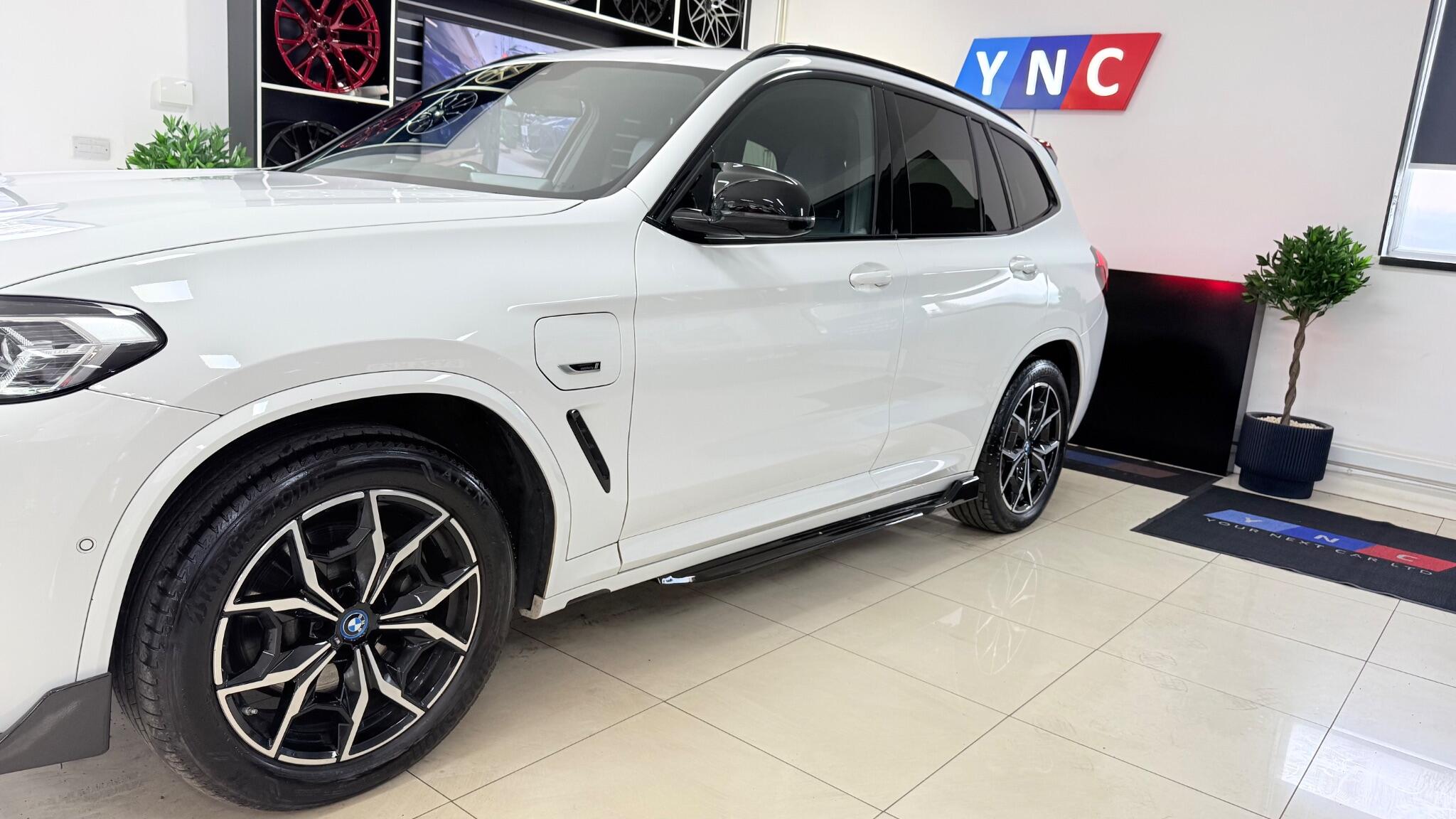 BMW X3 view 9