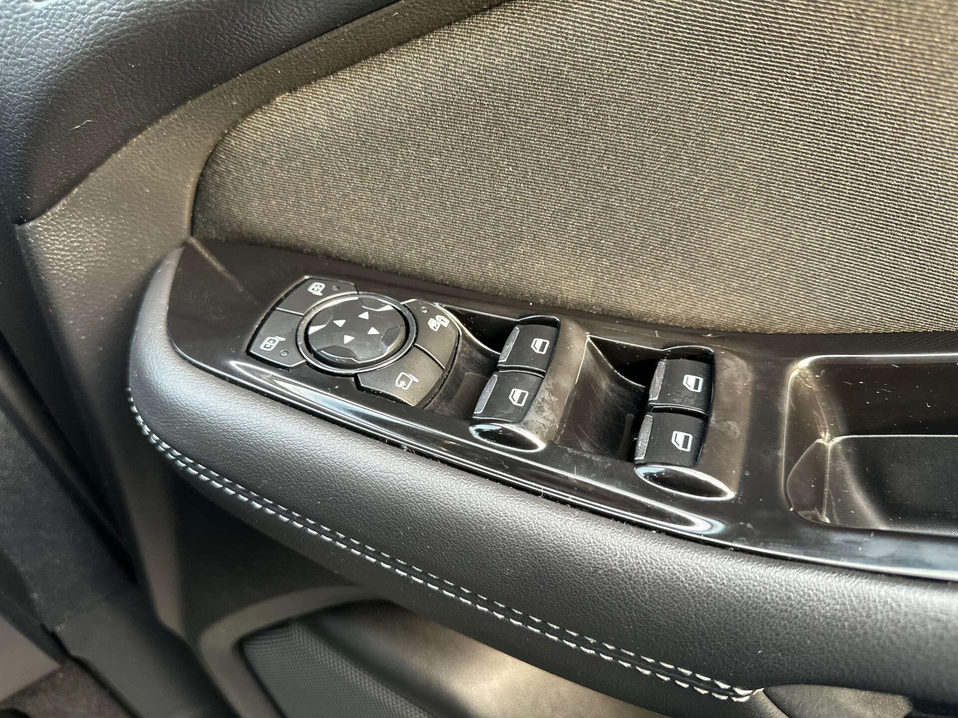 Ford S-Max view 36