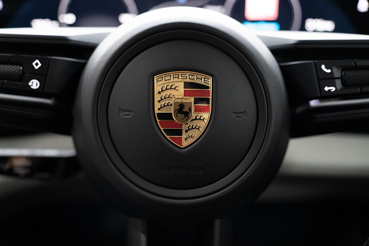 Porsche Taycan view 9