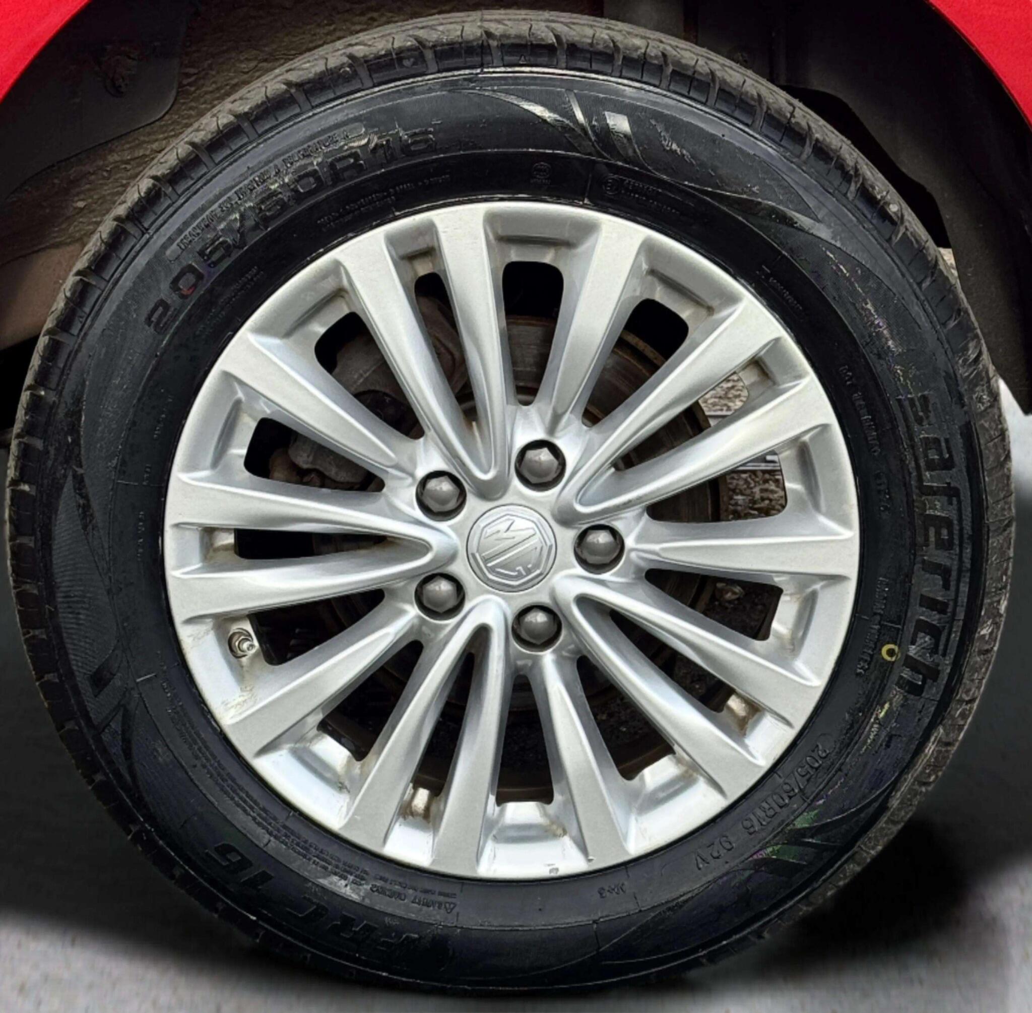 MG MG5 view 80
