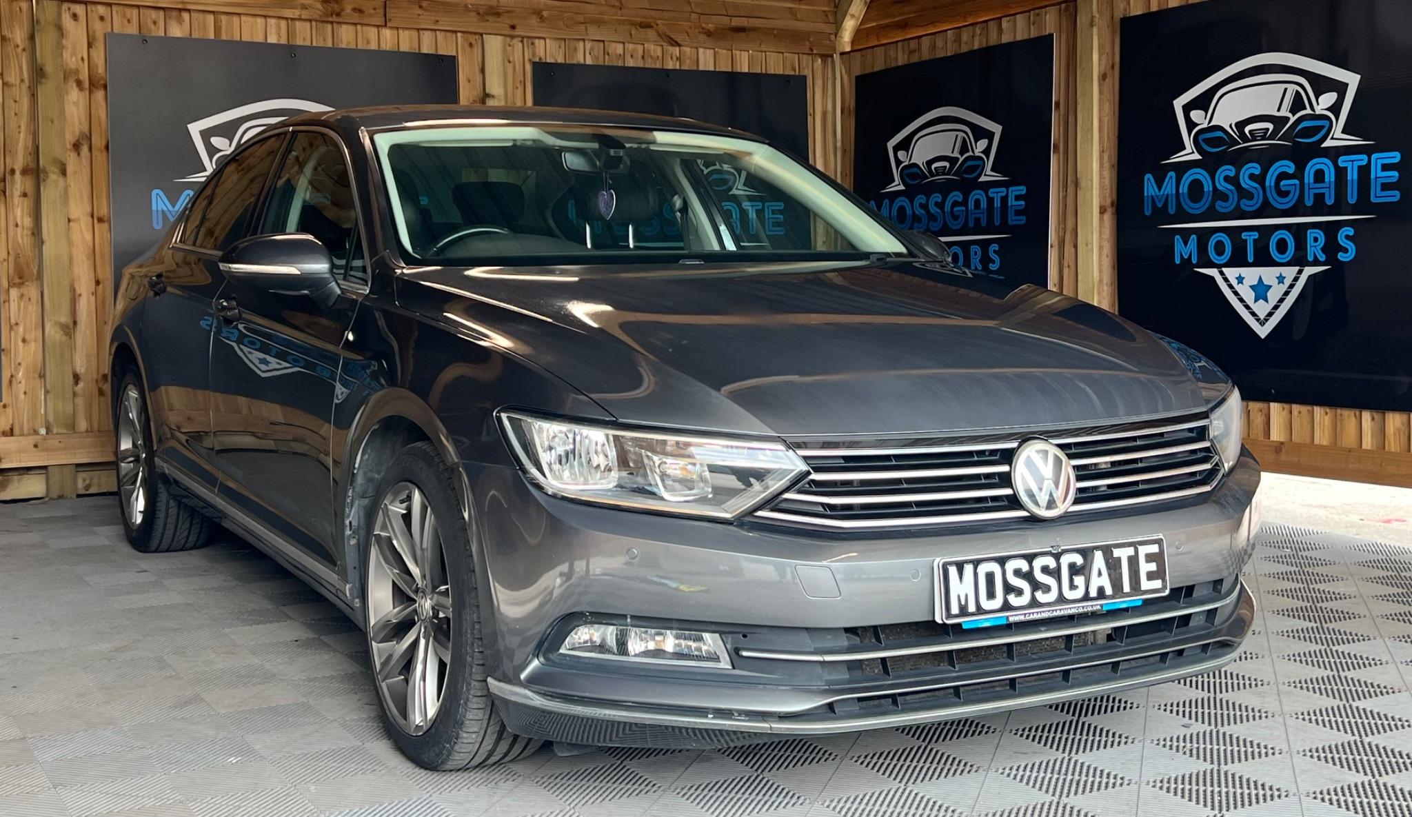 Volkswagen Passat view 6
