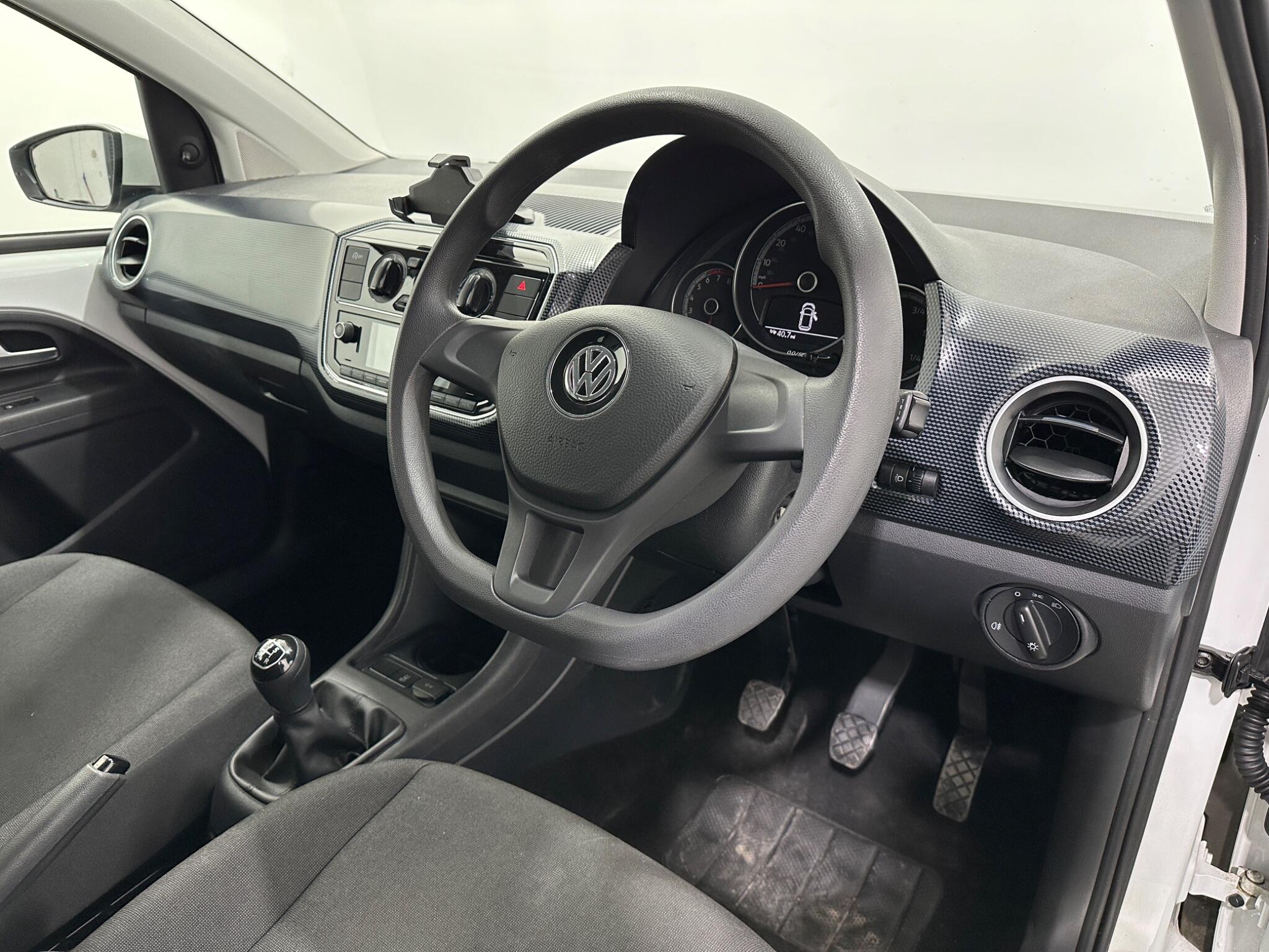 Volkswagen Up! view 11