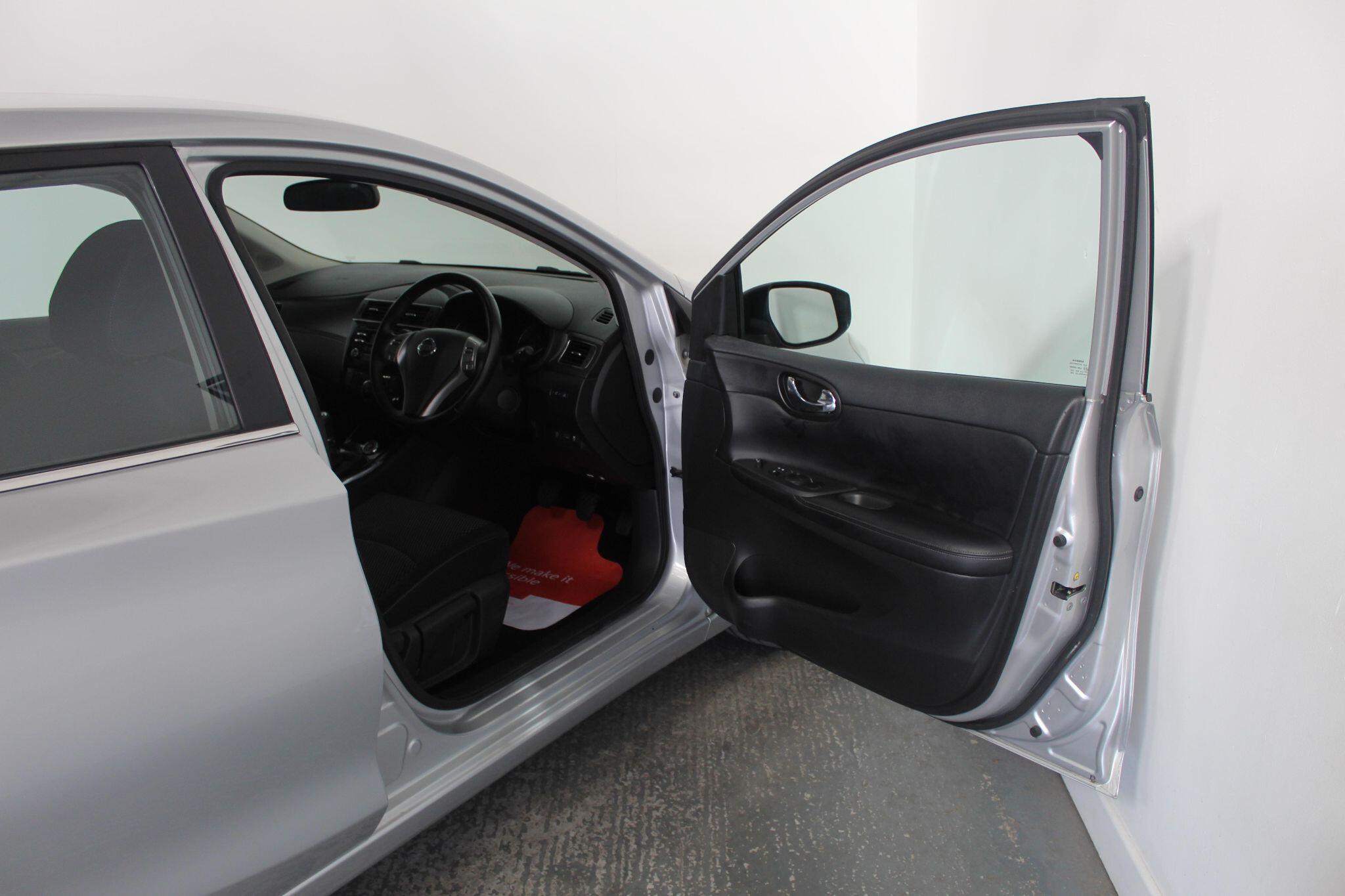 Nissan Pulsar view 23