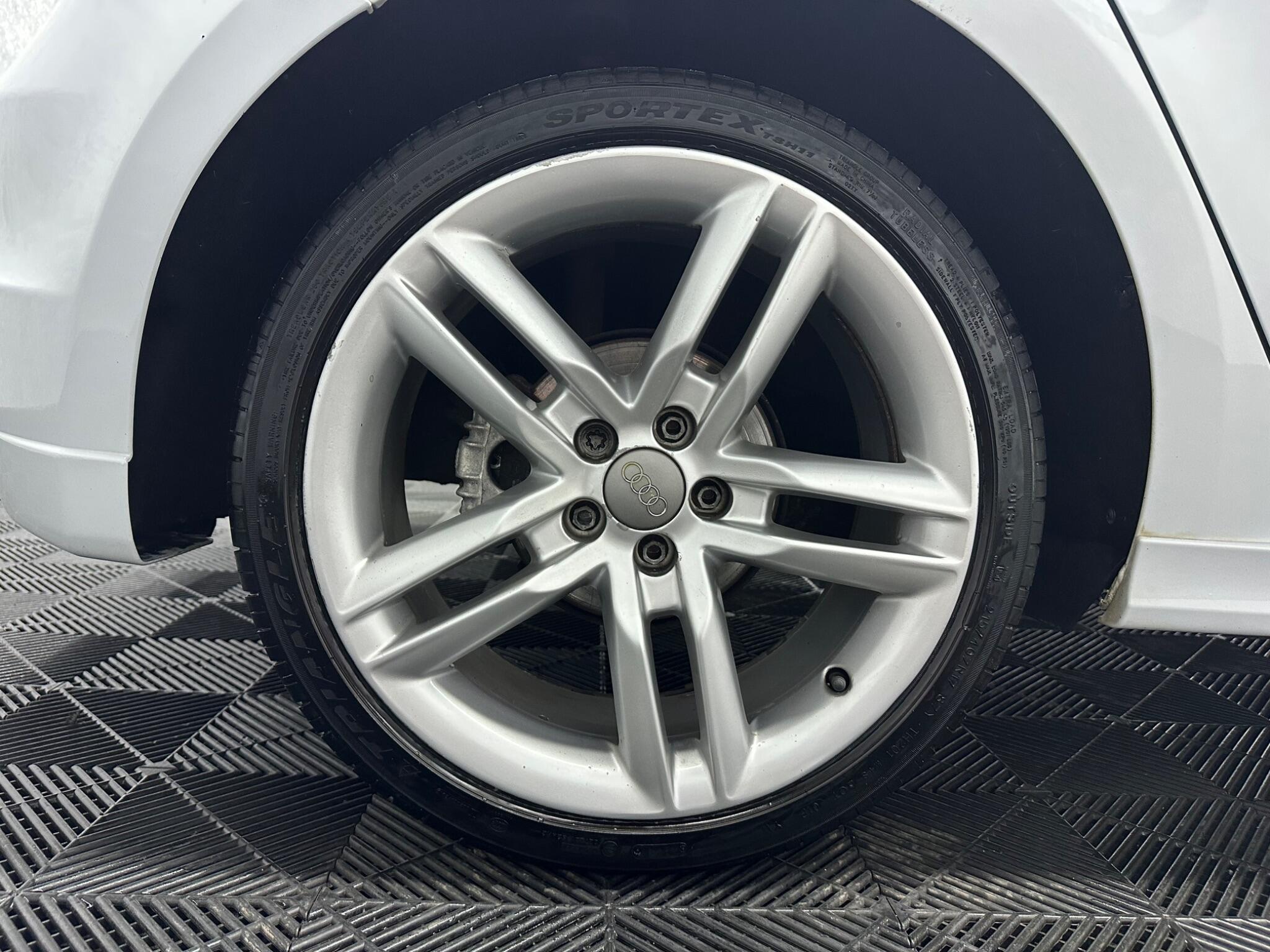 Audi A1 view 21