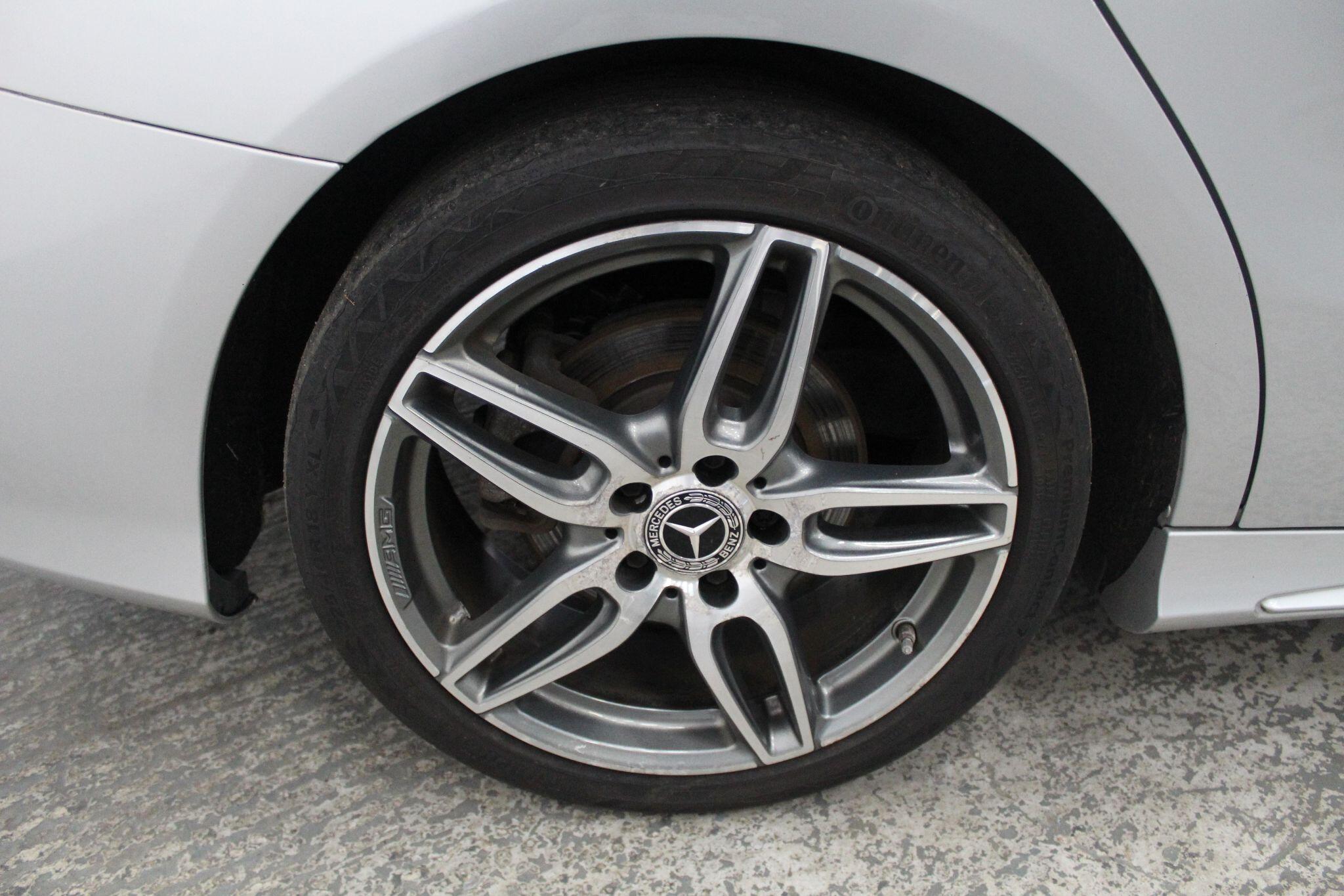 Mercedes-Benz CLA view 55