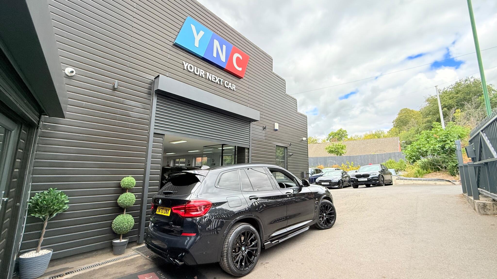 BMW X3 view 9
