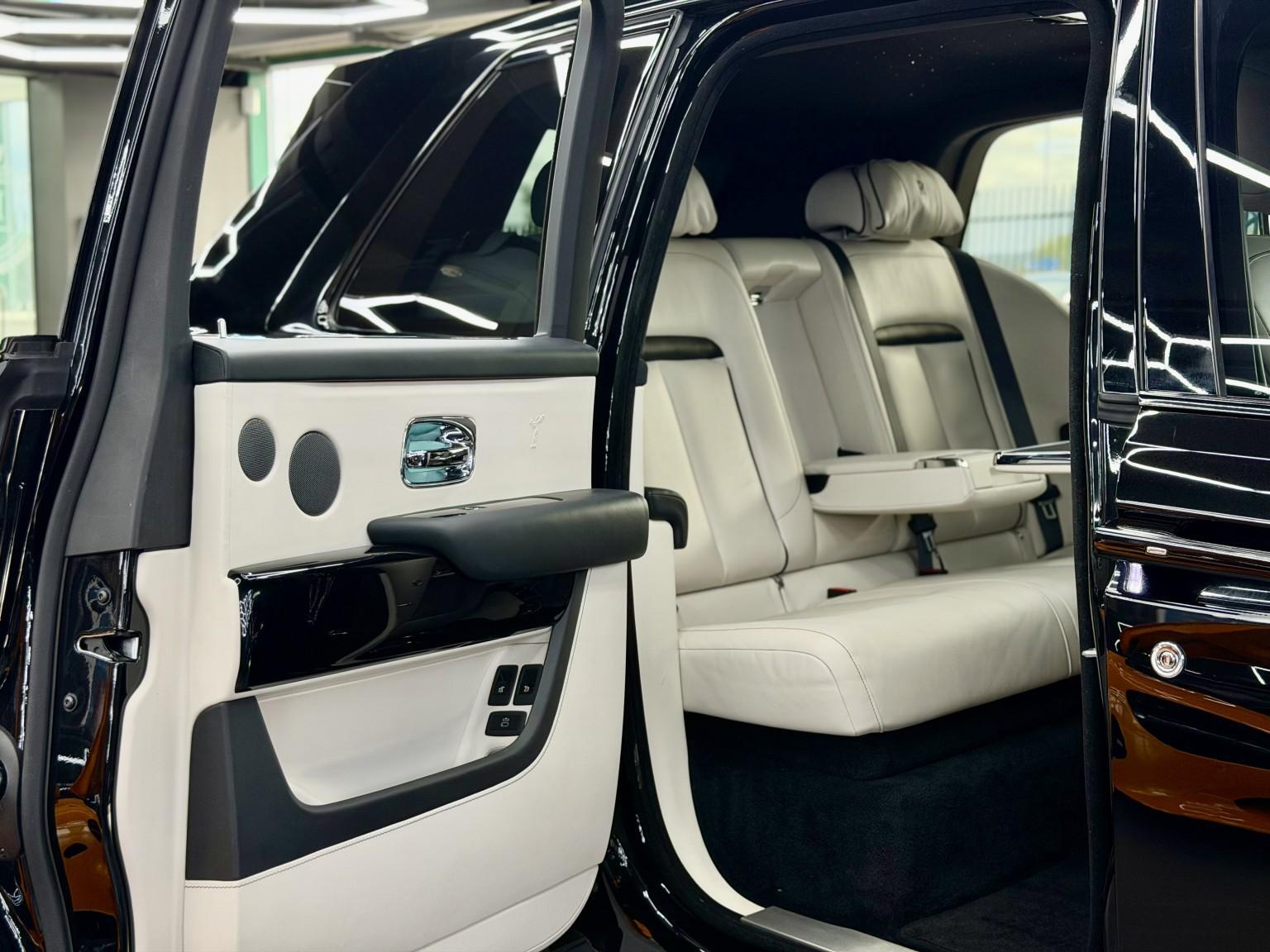 Rolls-Royce Cullinan view 66