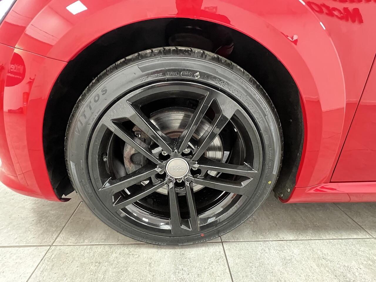 Audi TT view 15