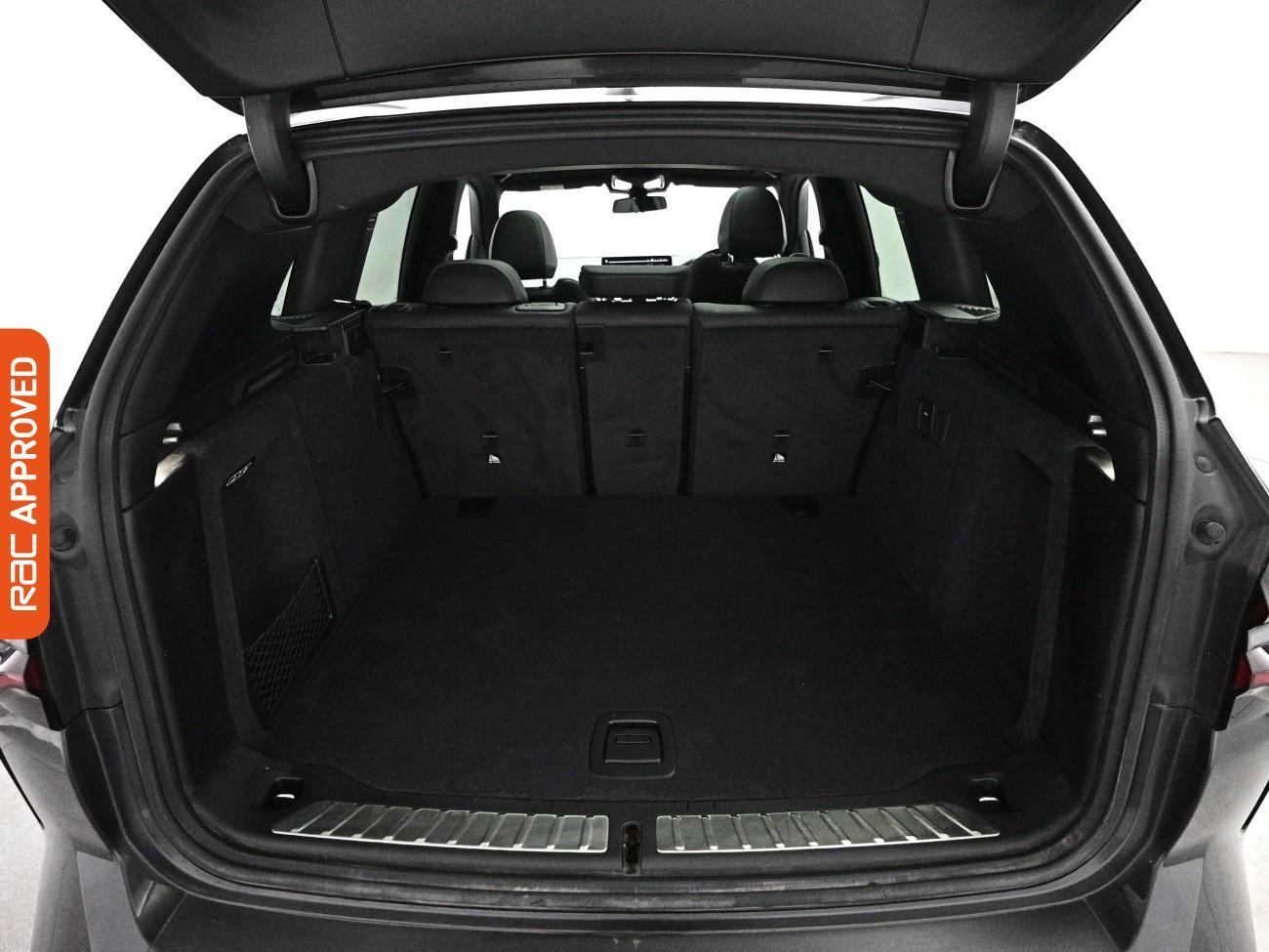 BMW Ix3 view 28