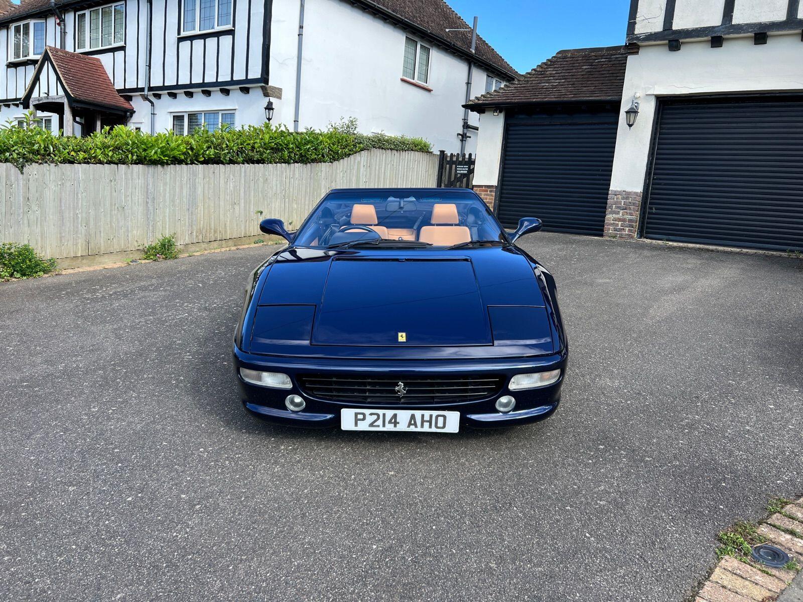 Ferrari F355 view 36