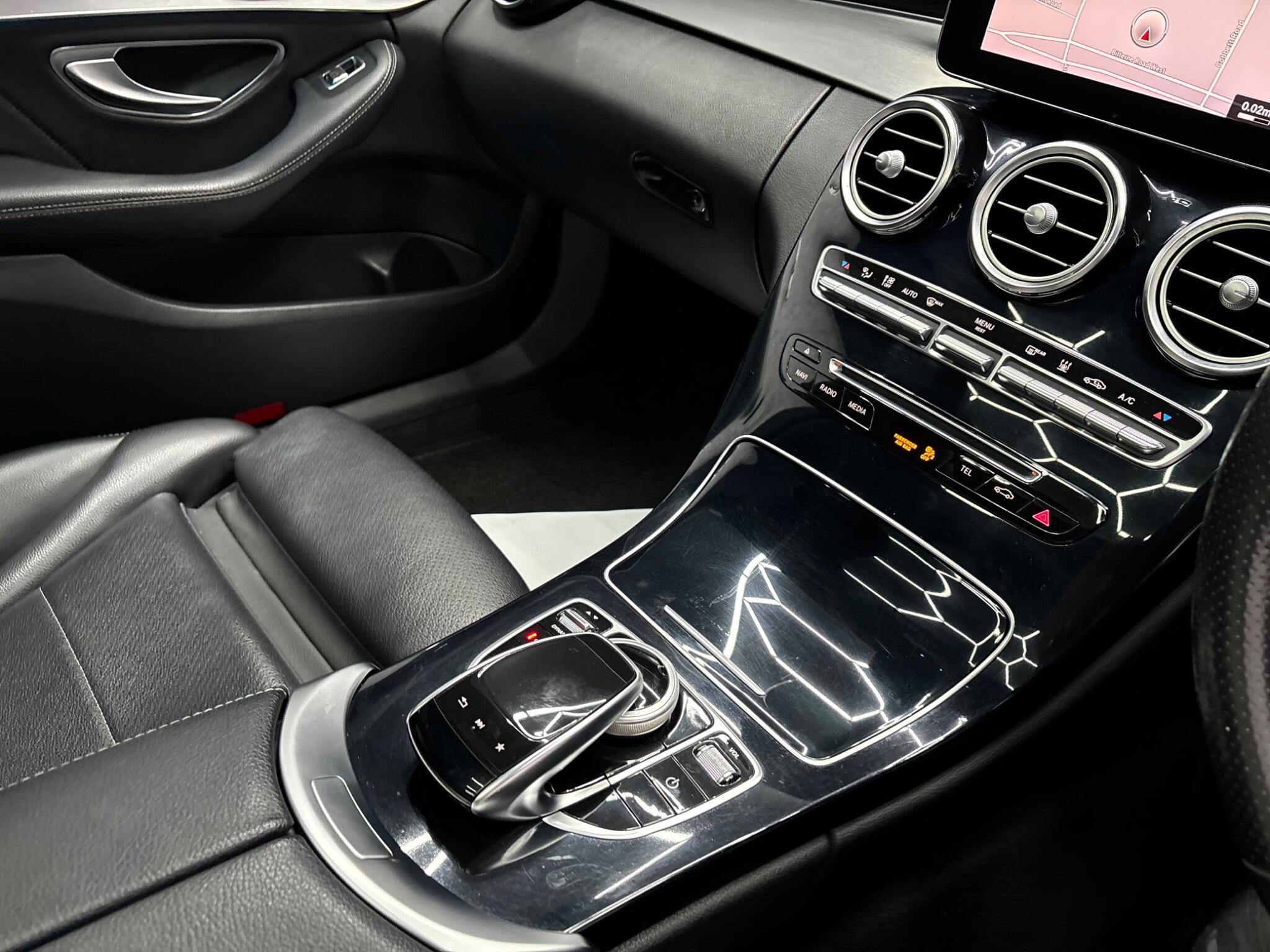 Mercedes-Benz C Class view 7