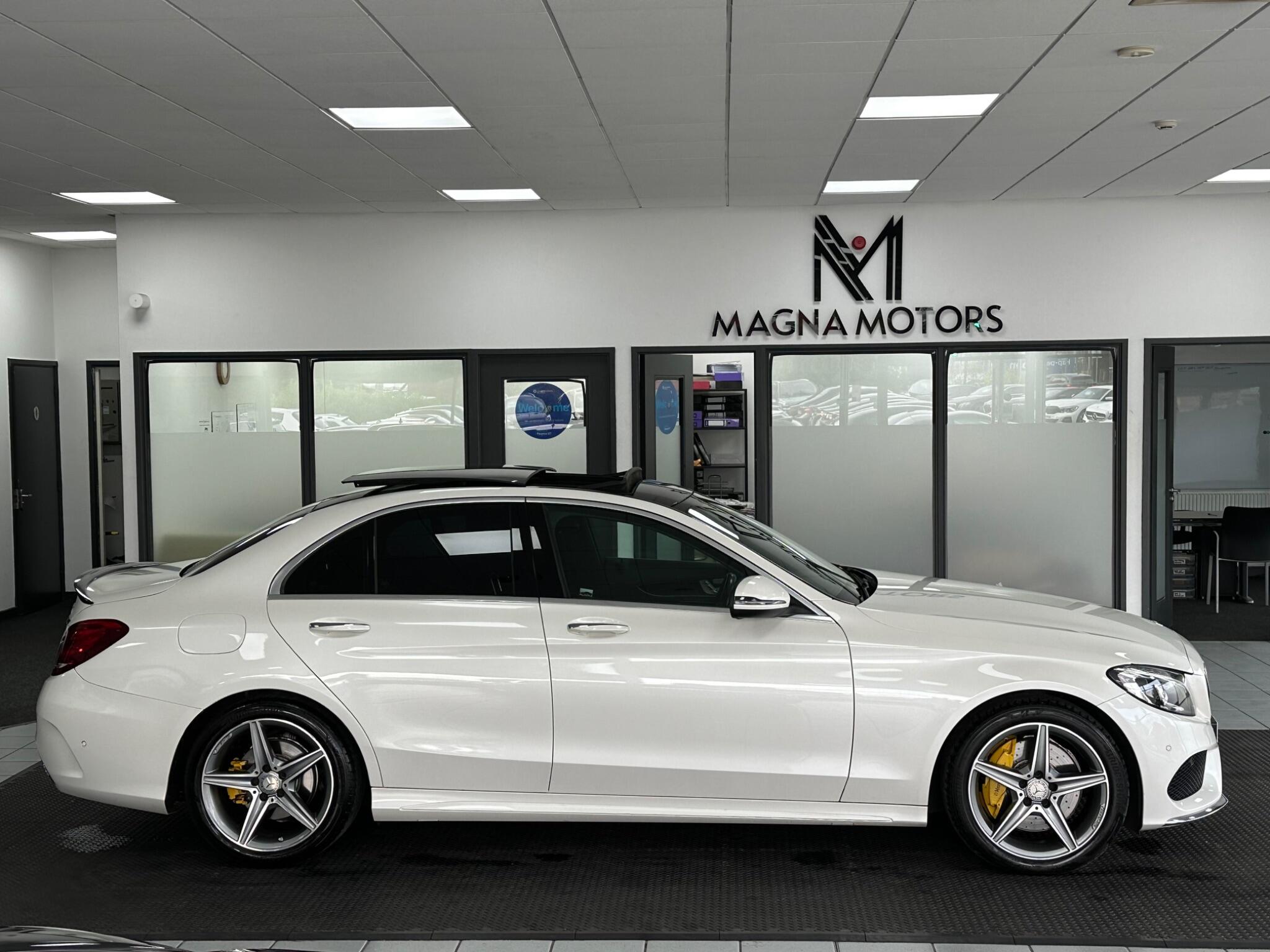 Mercedes-Benz C Class view 4