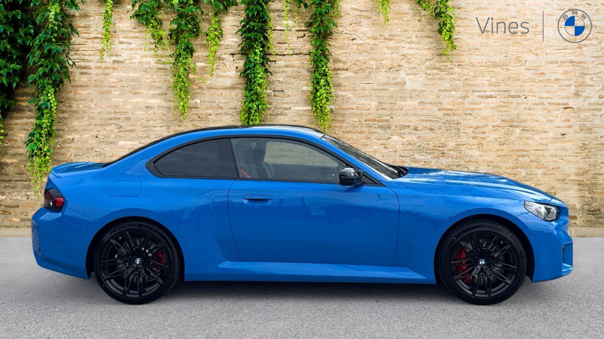 BMW M2 view 2