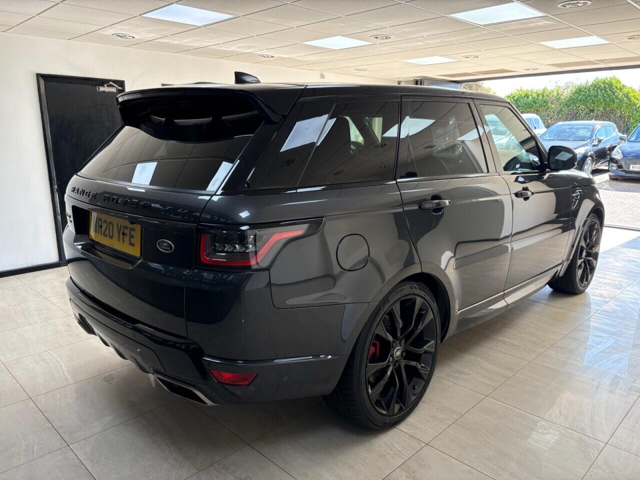 Land Rover Range Rover Sport view 3