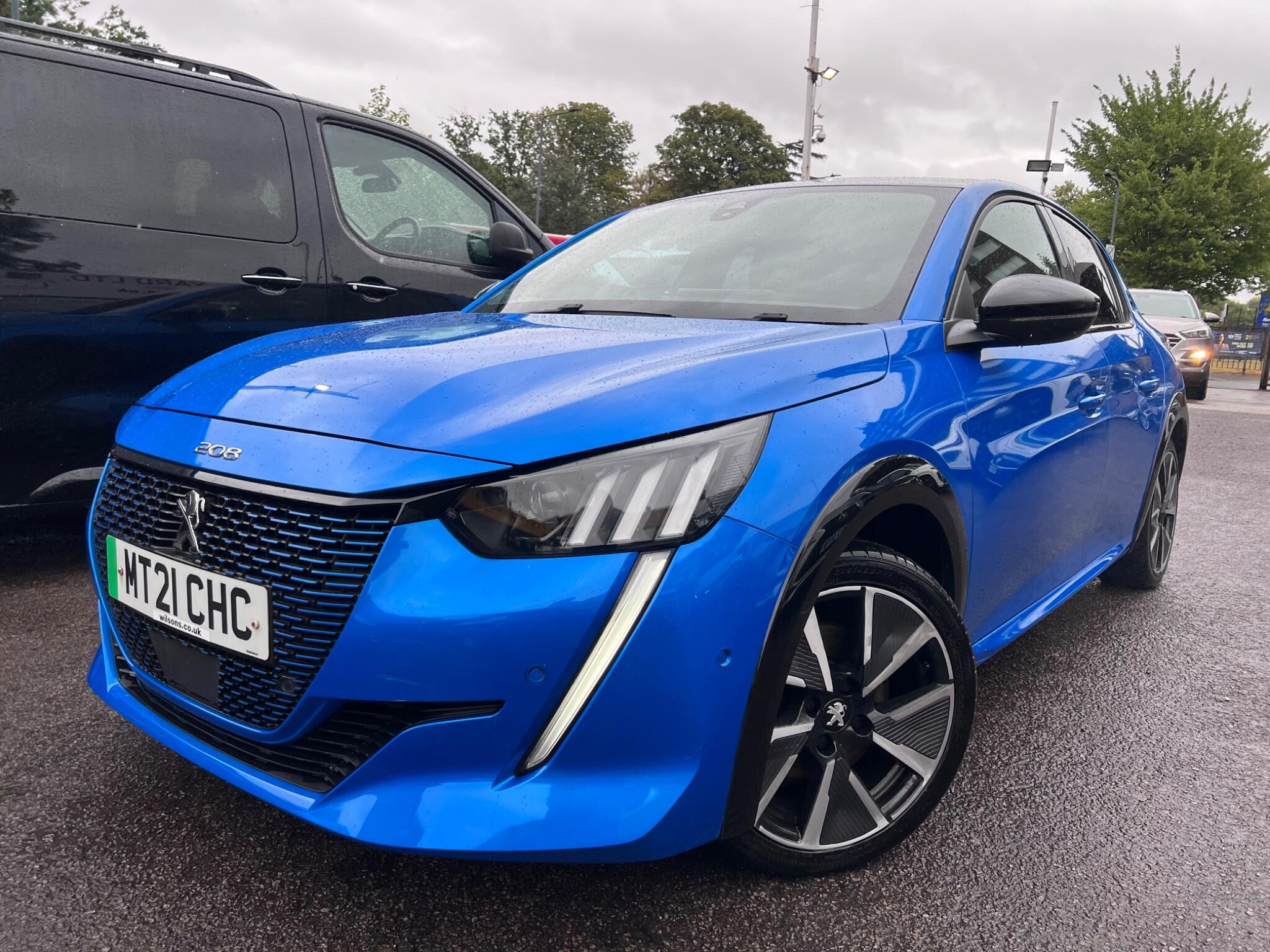 Peugeot E-208 view 6
