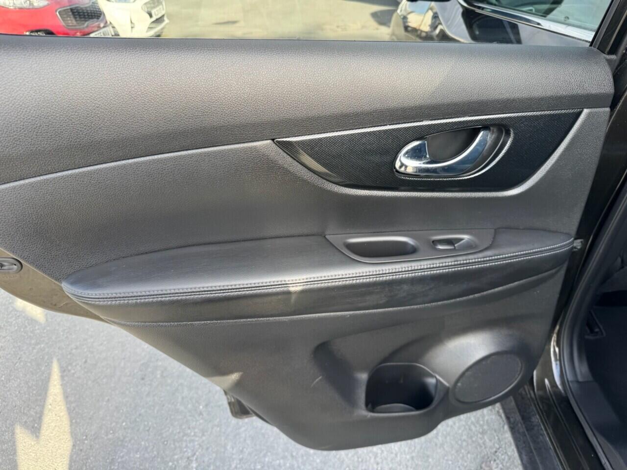 Nissan X-Trail view 53