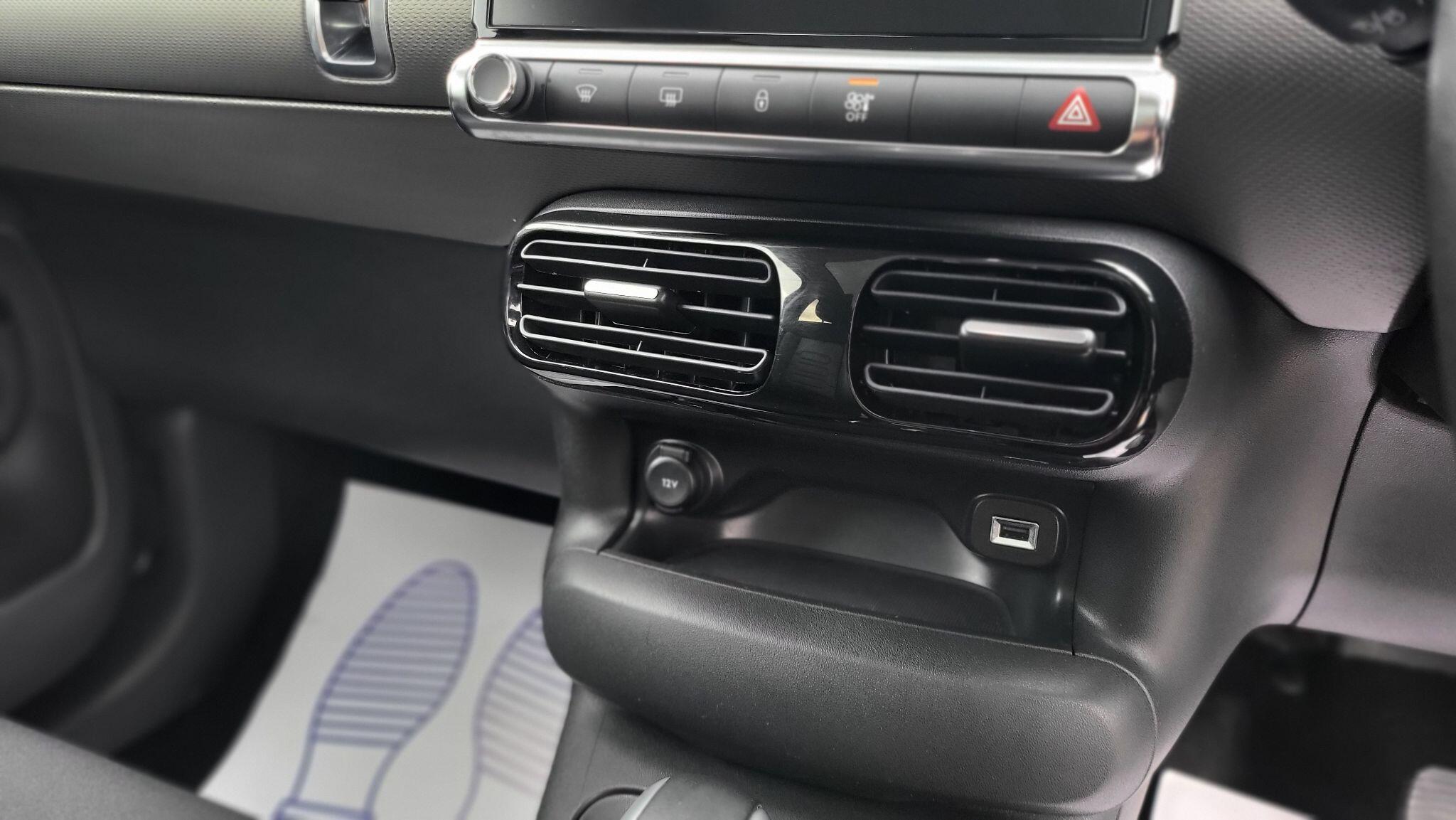 Citroen C4 Cactus view 31