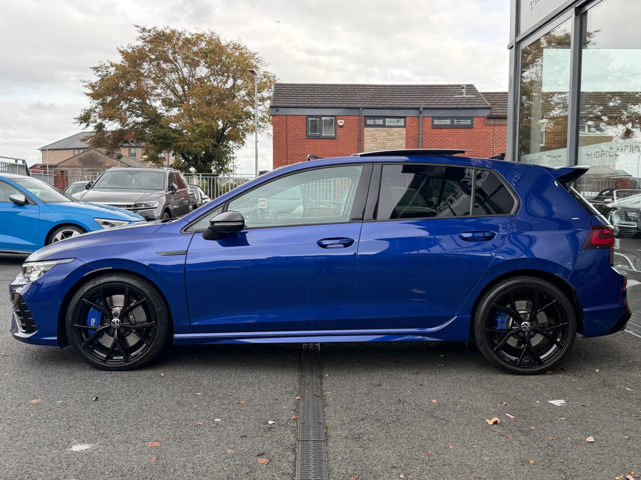 Volkswagen Golf view 6