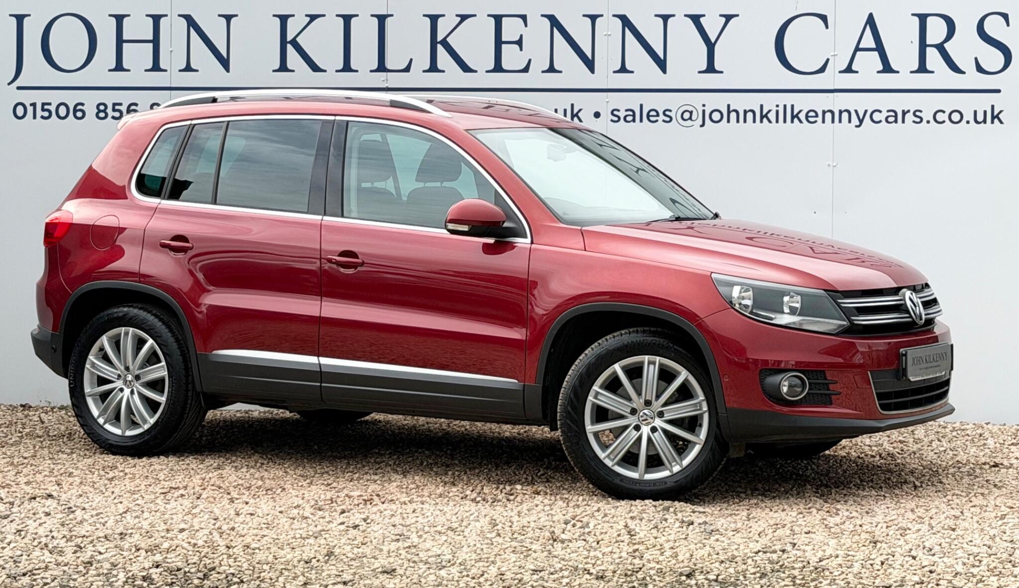 2016 Volkswagen Tiguan in Red for sale