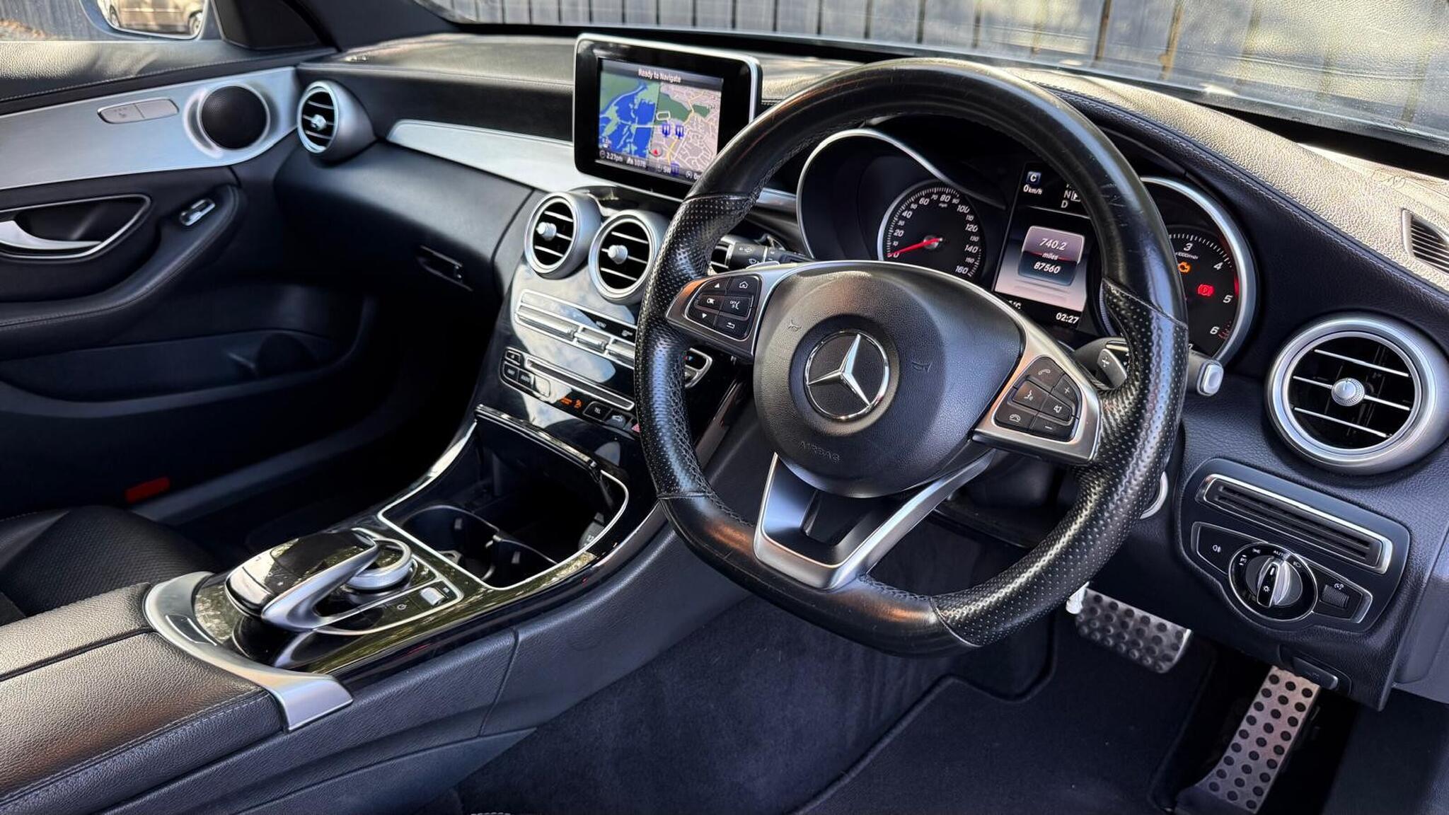 Mercedes-Benz C-Class view 20
