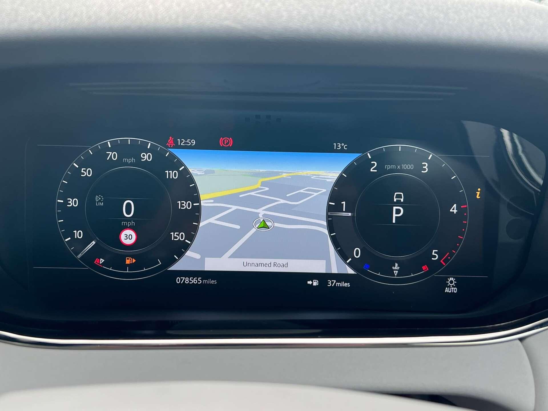 Land Rover Range Rover Evoque view 36