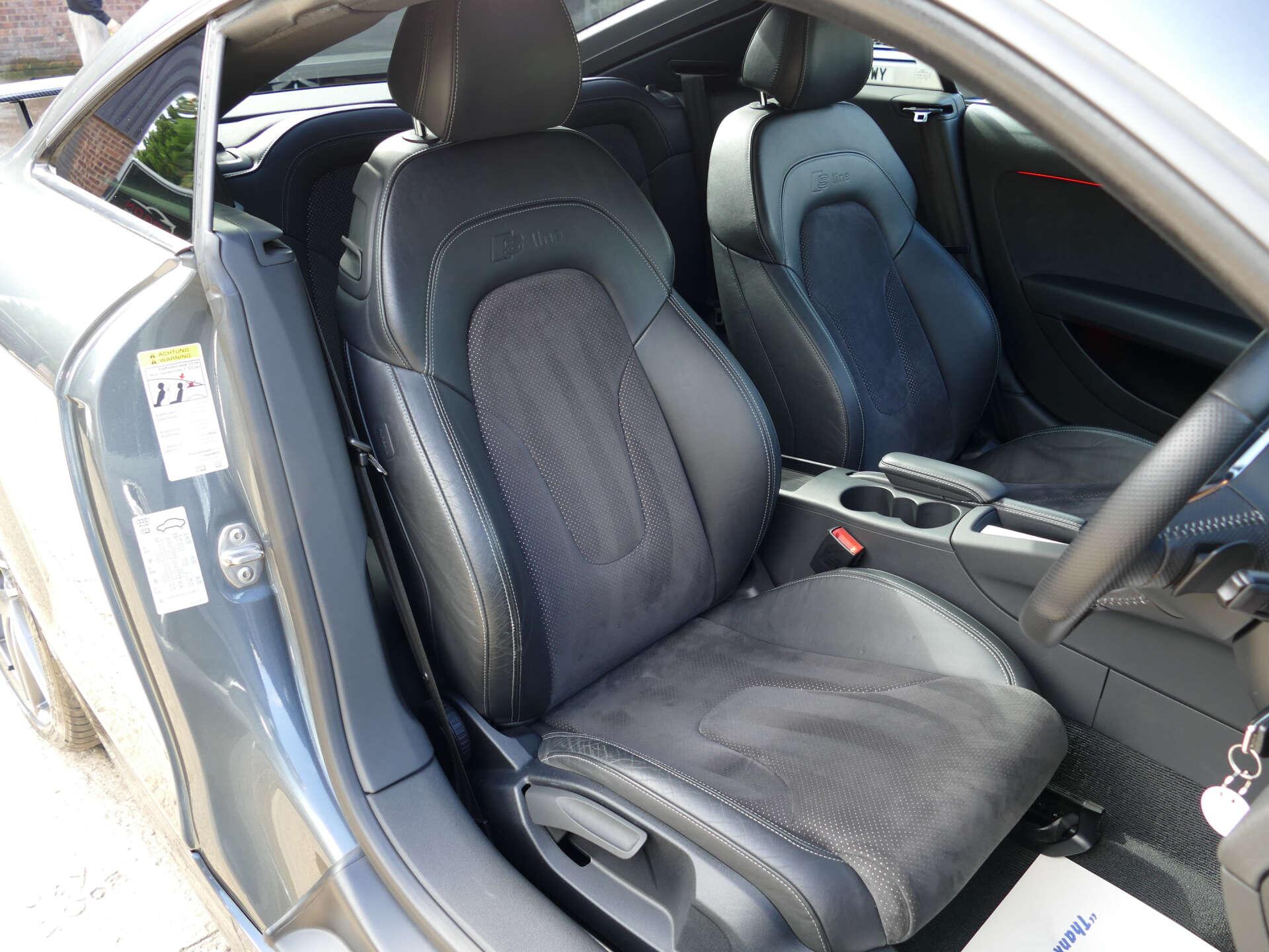 Audi TT view 25